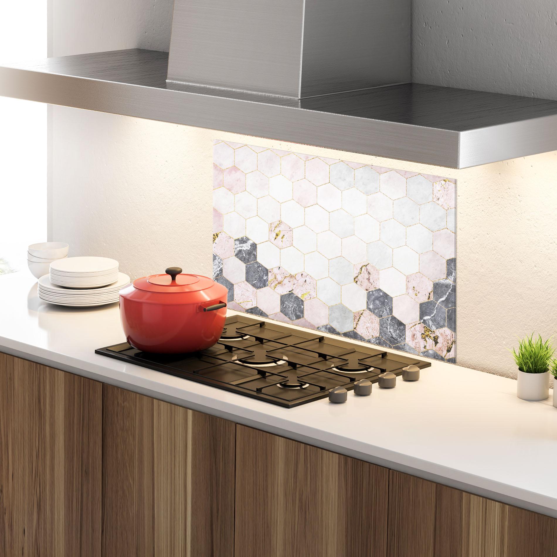 Küchenrückwand Glas Grey Pink Hexagon mockup 4