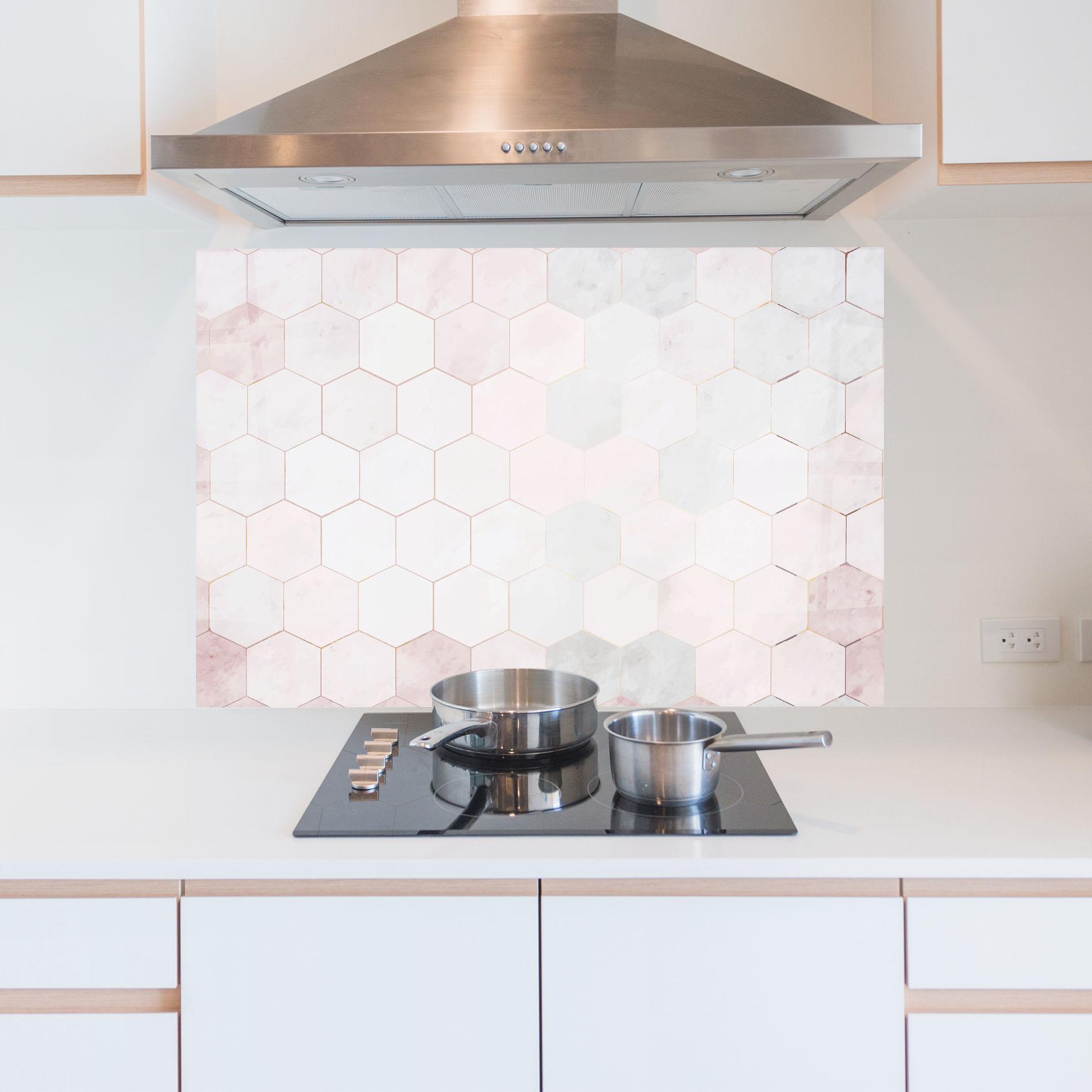 Küchenrückwand Glas Hexagon Pink mockup 5