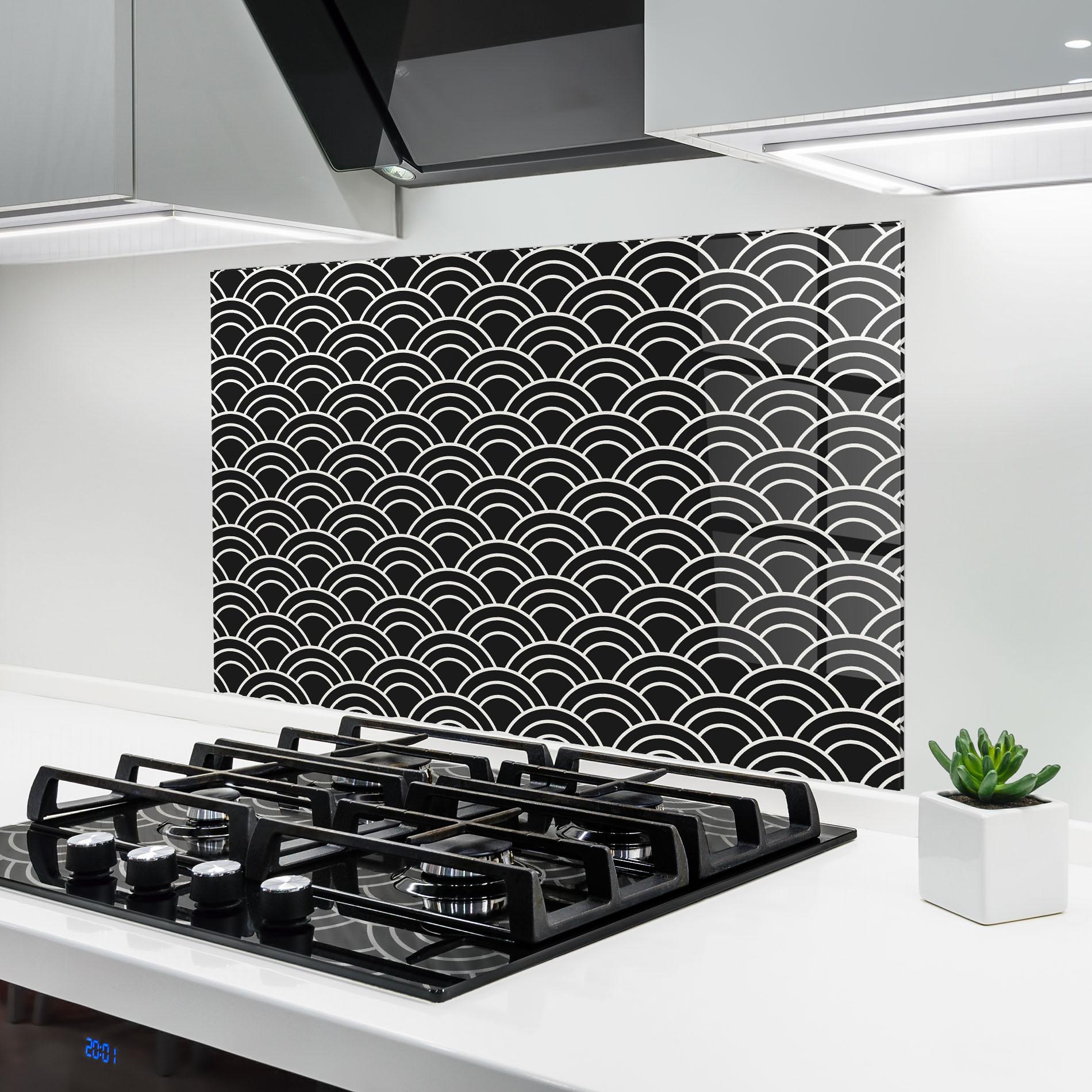 Küchenrückwand Glas Semi Circle mockup 6