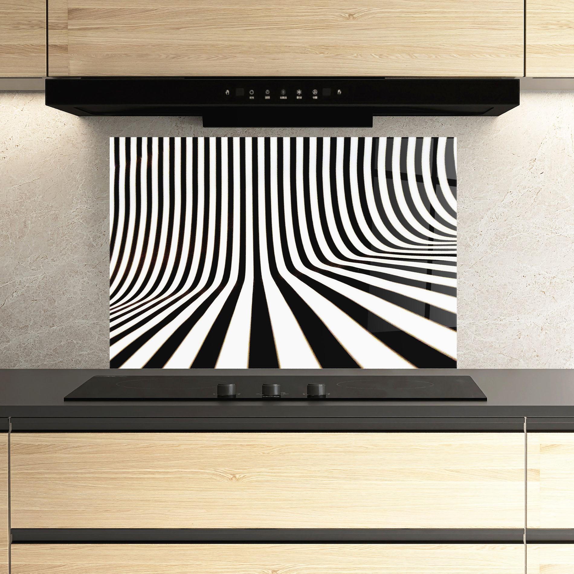 Küchenrückwand Glas Black And White Illusion mockup 3