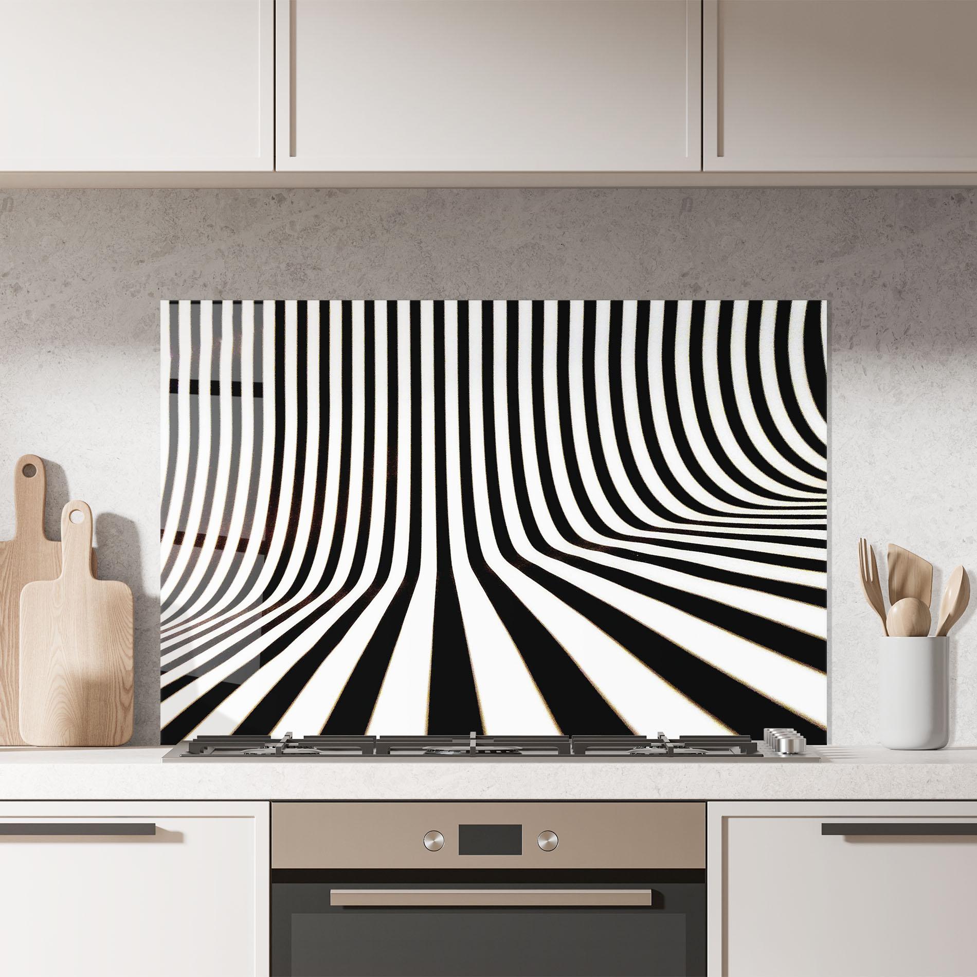 Küchenrückwand Glas Black And White Illusion mockup 7