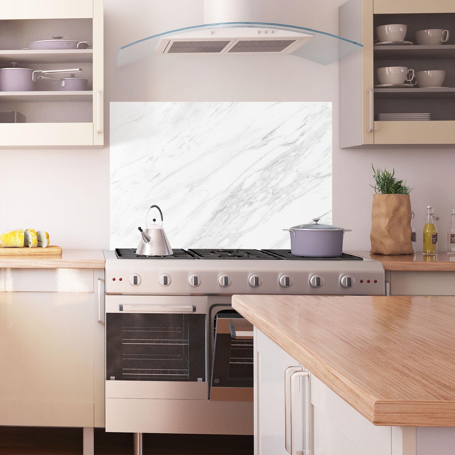 Küchenrückwand Glas Light Grey Marble mockup 1