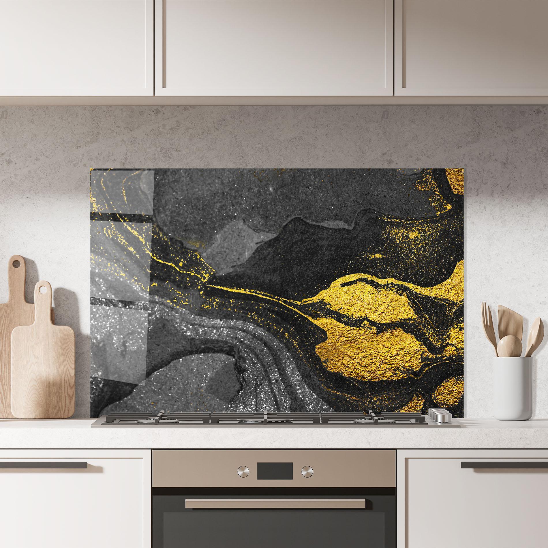 Küchenrückwand Glas Black And Gold Texture mockup 7