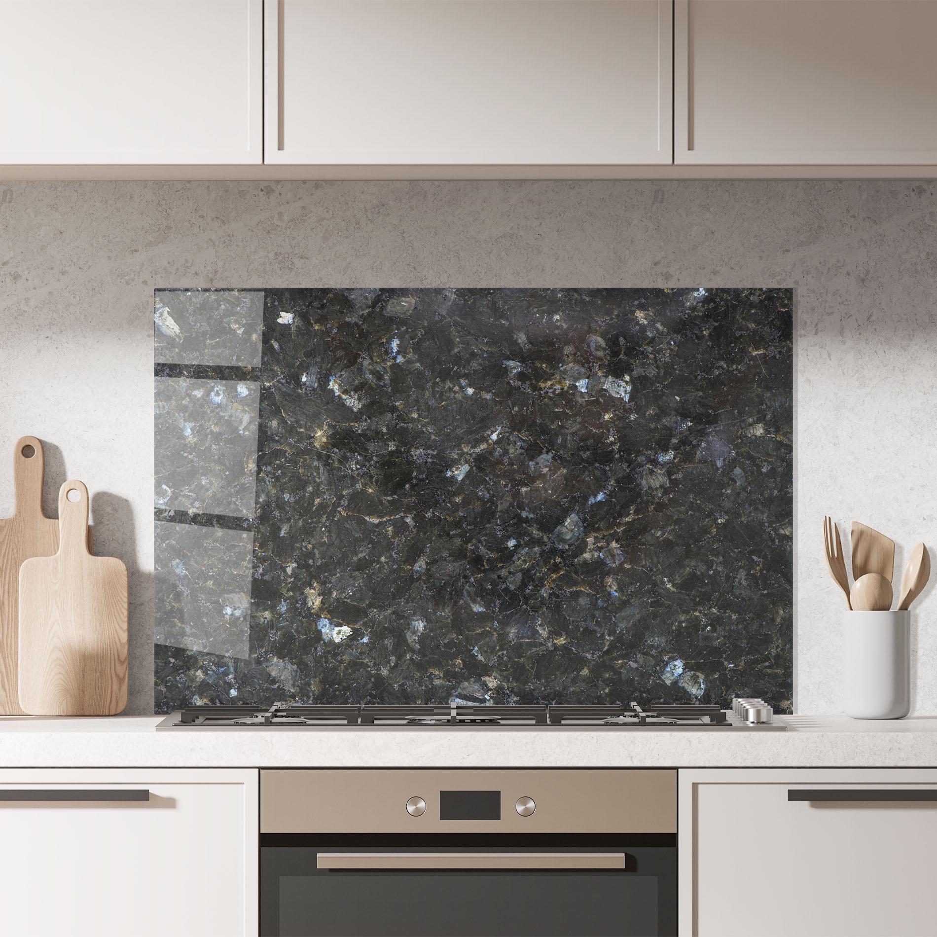 Küchenrückwand Glas Dark Grey Marble mockup 7