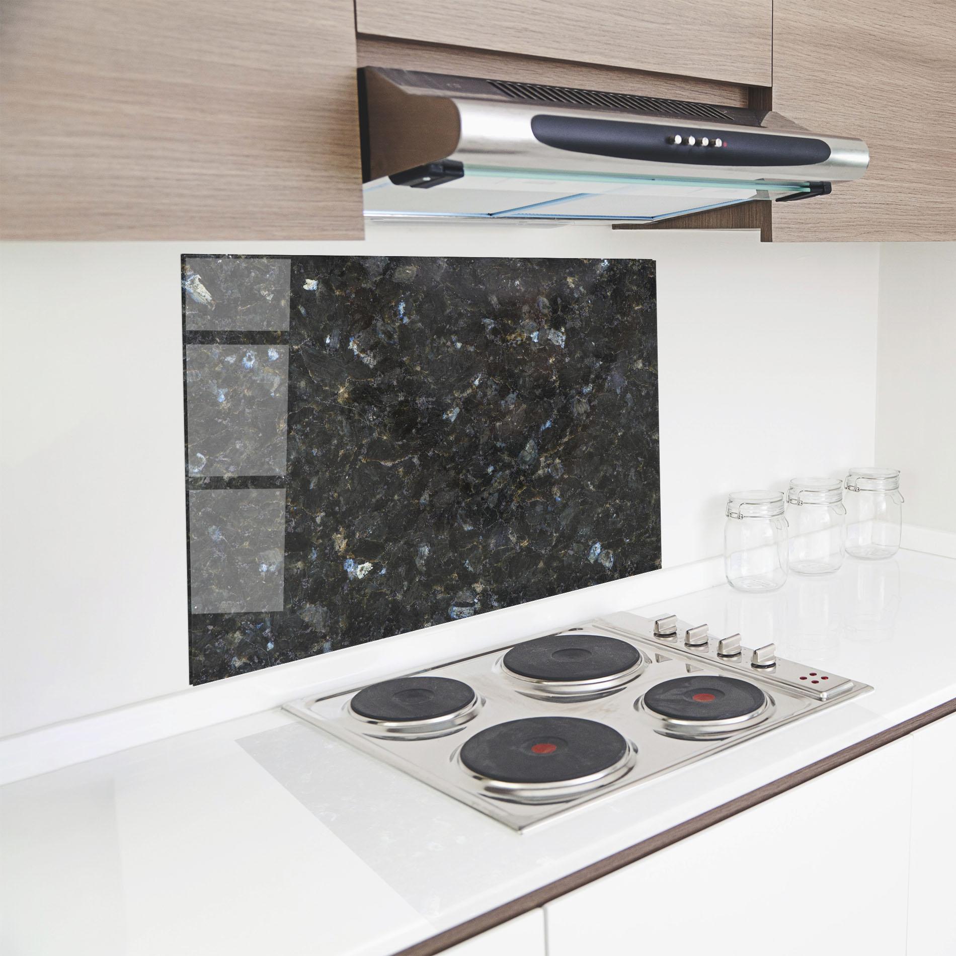 Küchenrückwand Glas Dark Grey Marble mockup 8
