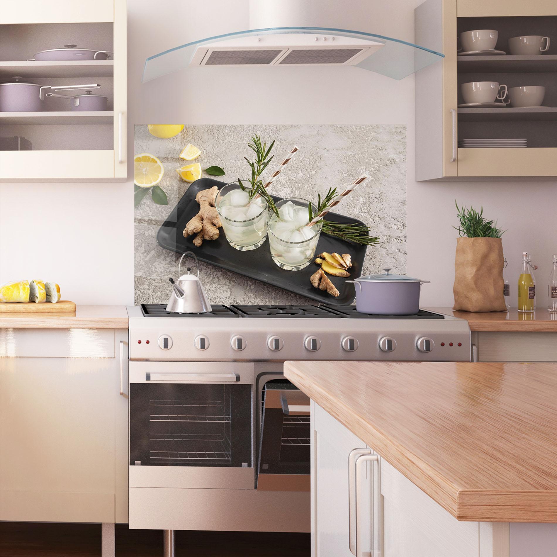 Küchenrückwand Glas Ginger Lemonade Drink mockup 1