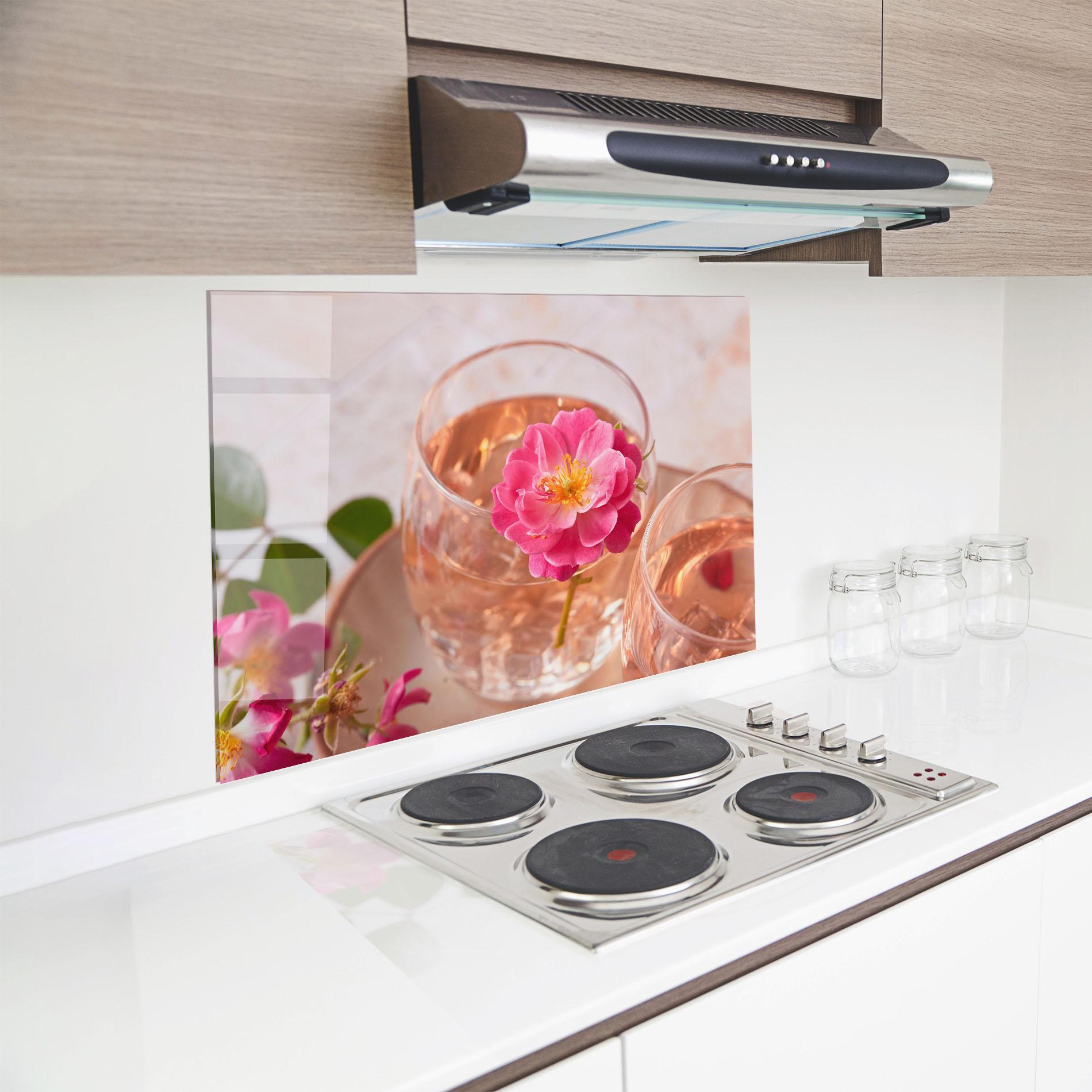 Küchenrückwand Glas Flower Drink mockup 8