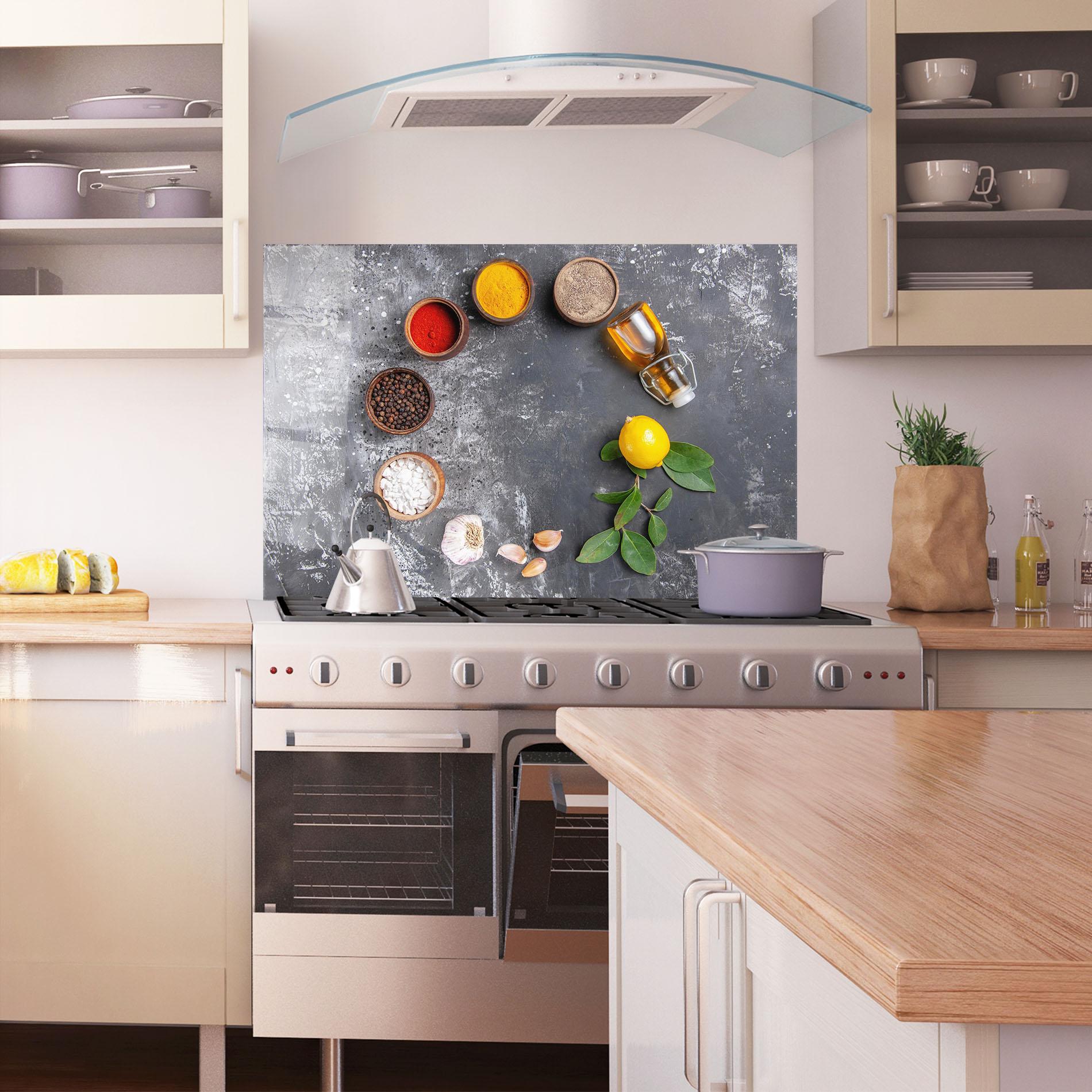 Küchenrückwand Glas Seasonings With Oil mockup 1