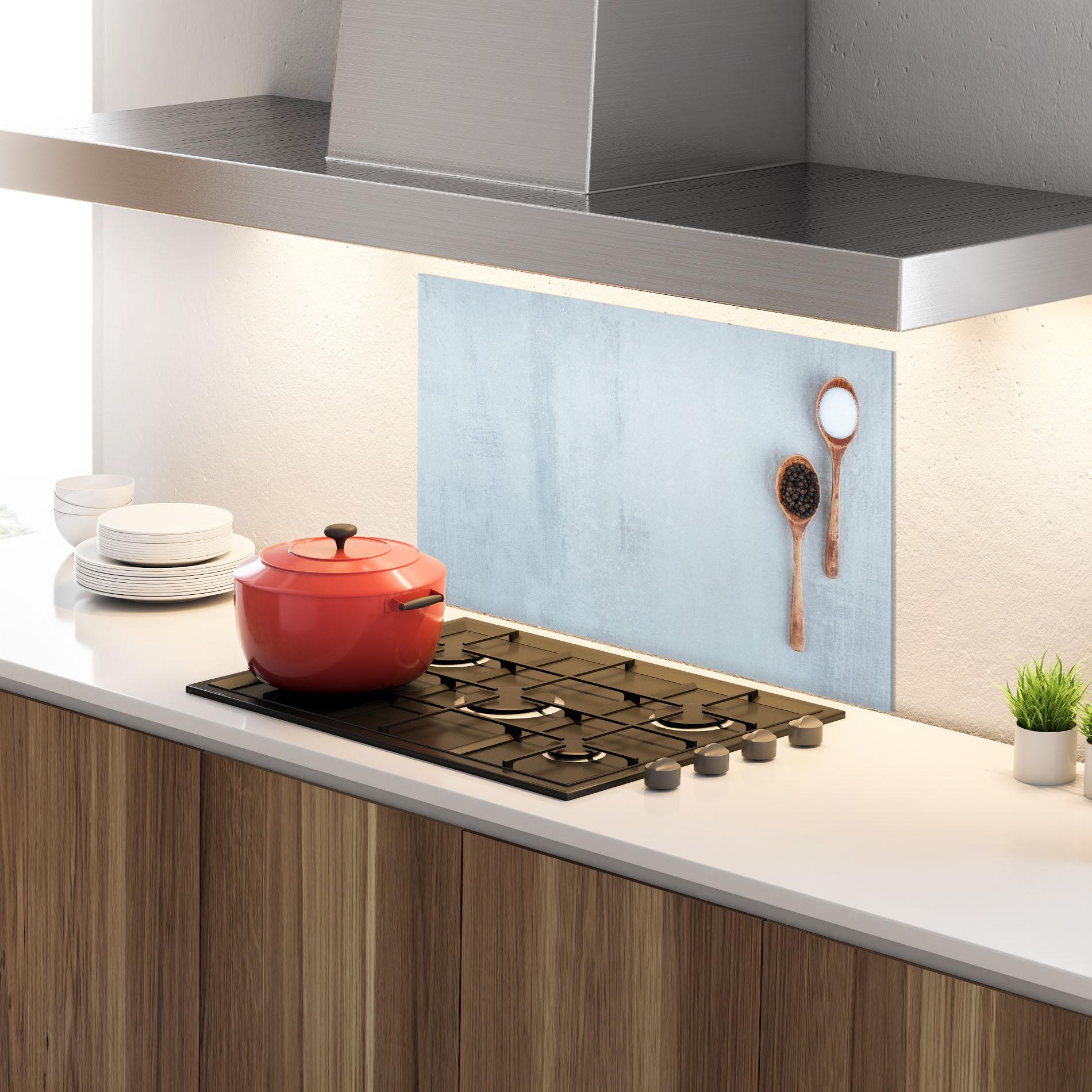 Küchenrückwand Glas Salt Pepper Spoons mockup 4