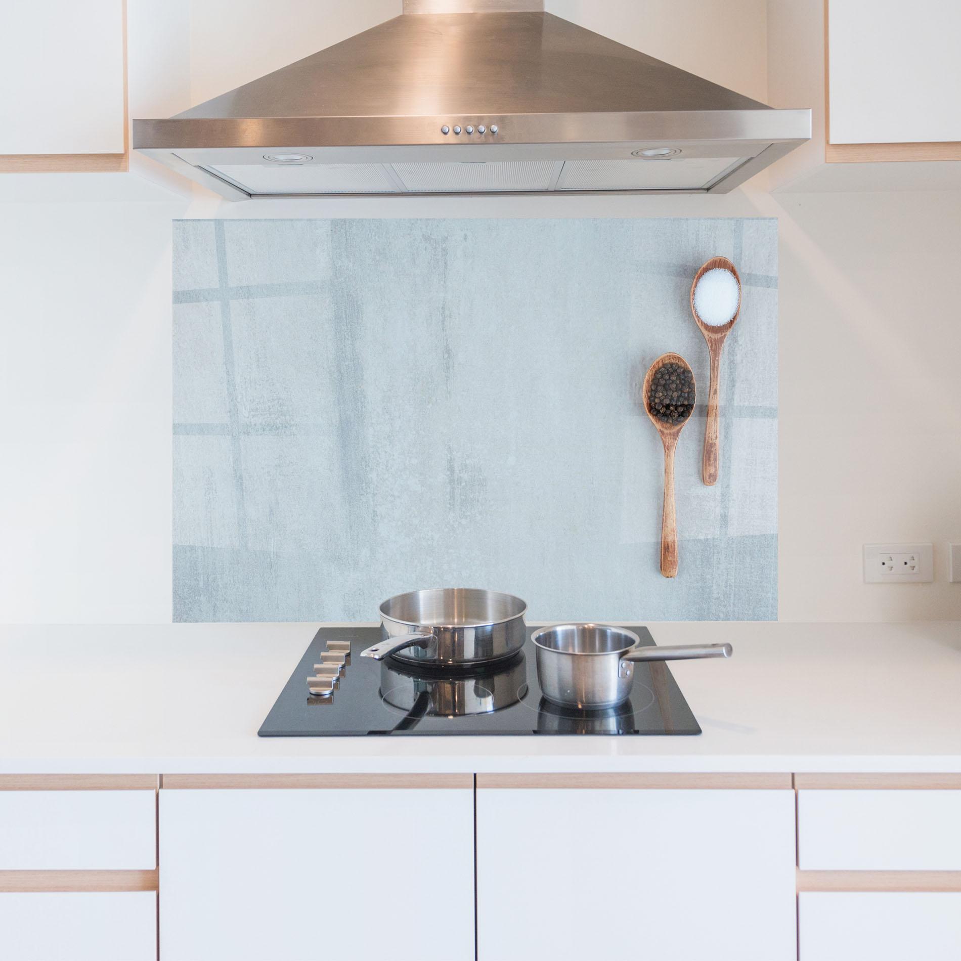 Küchenrückwand Glas Salt Pepper Spoons mockup 5