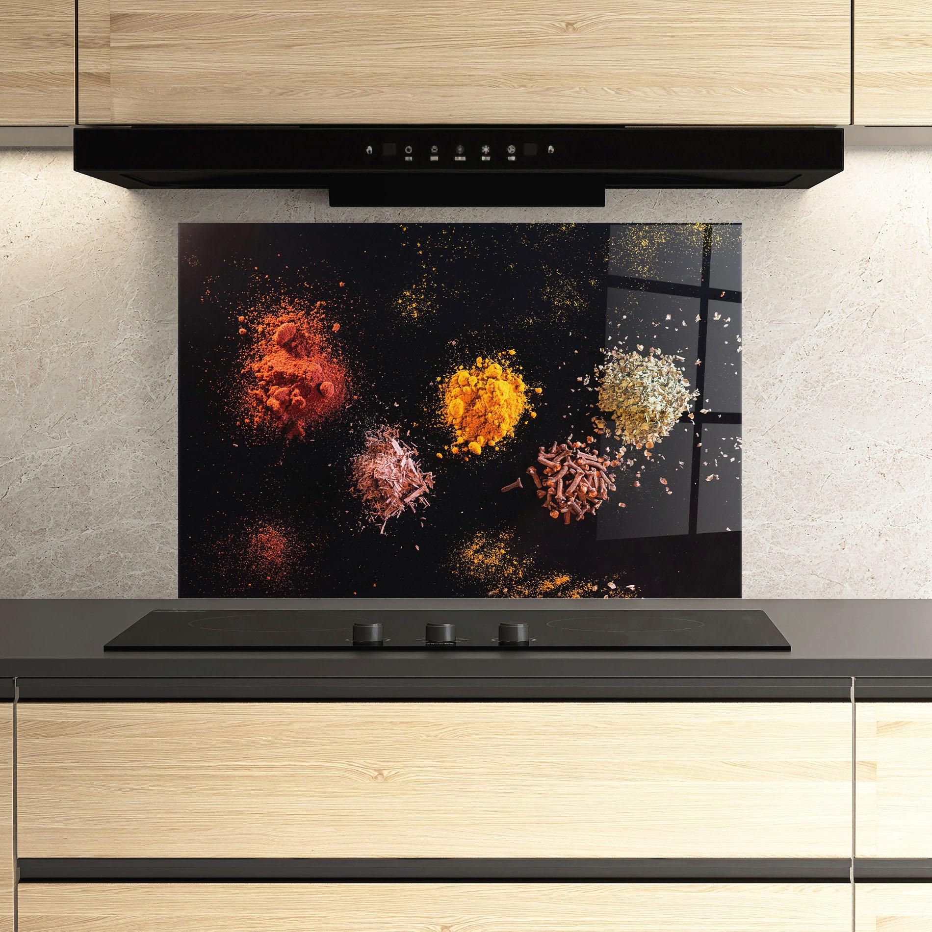 Küchenrückwand Glas Powder On Black mockup 3