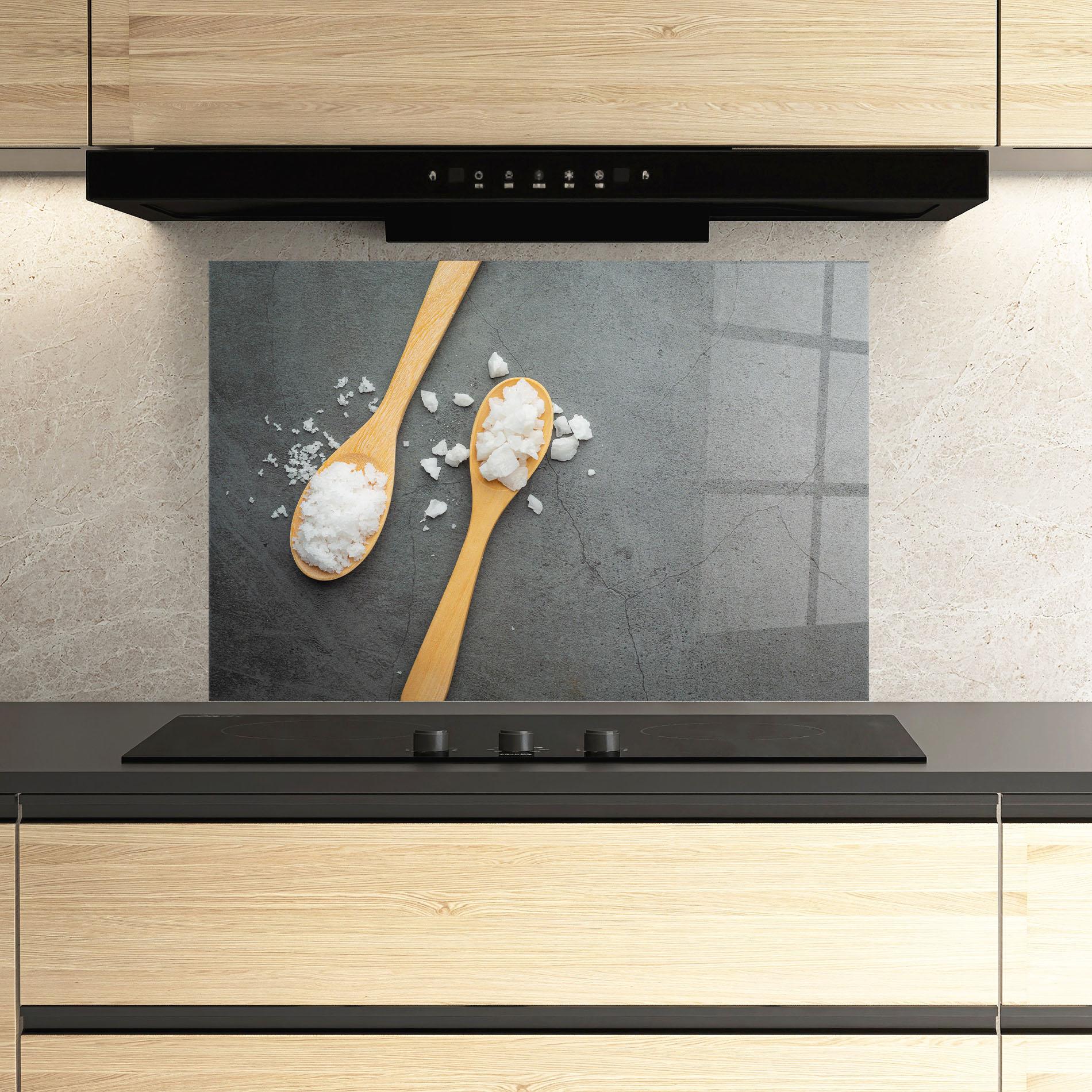 Küchenrückwand Glas Salt Wooden Spoon mockup 3