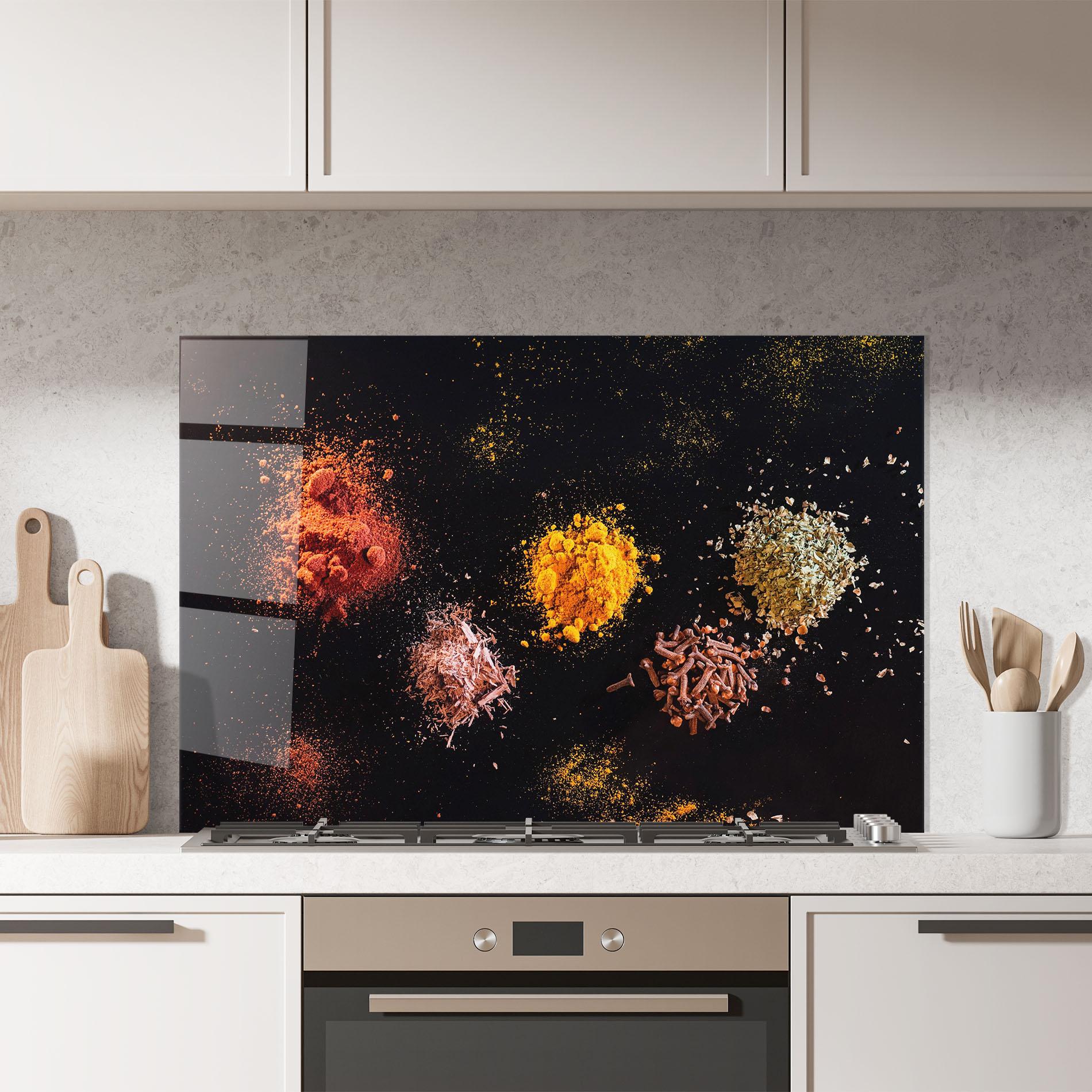 Küchenrückwand Glas Powder On Black mockup 7