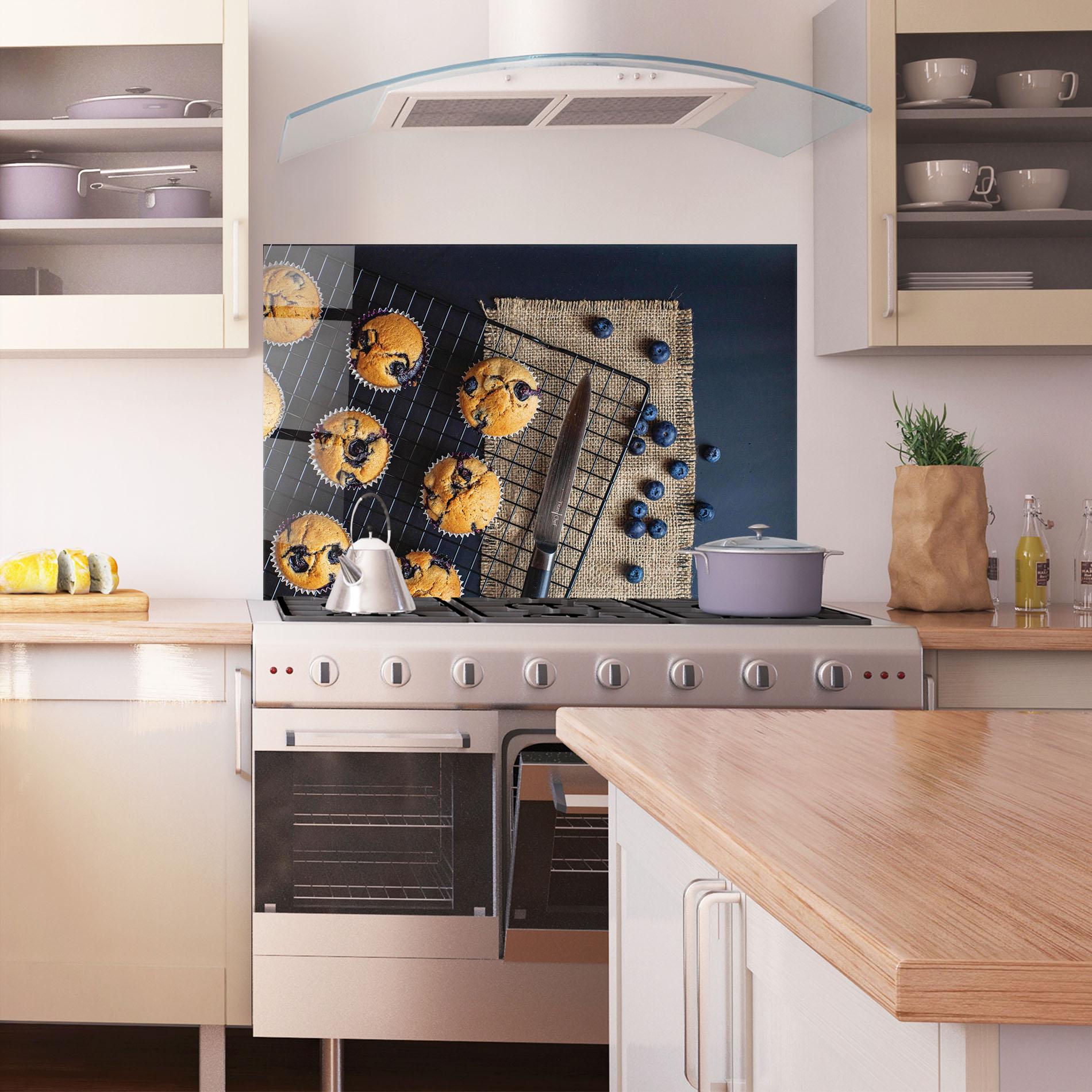 Küchenrückwand Glas Blueberry Muffins Dessert mockup 1