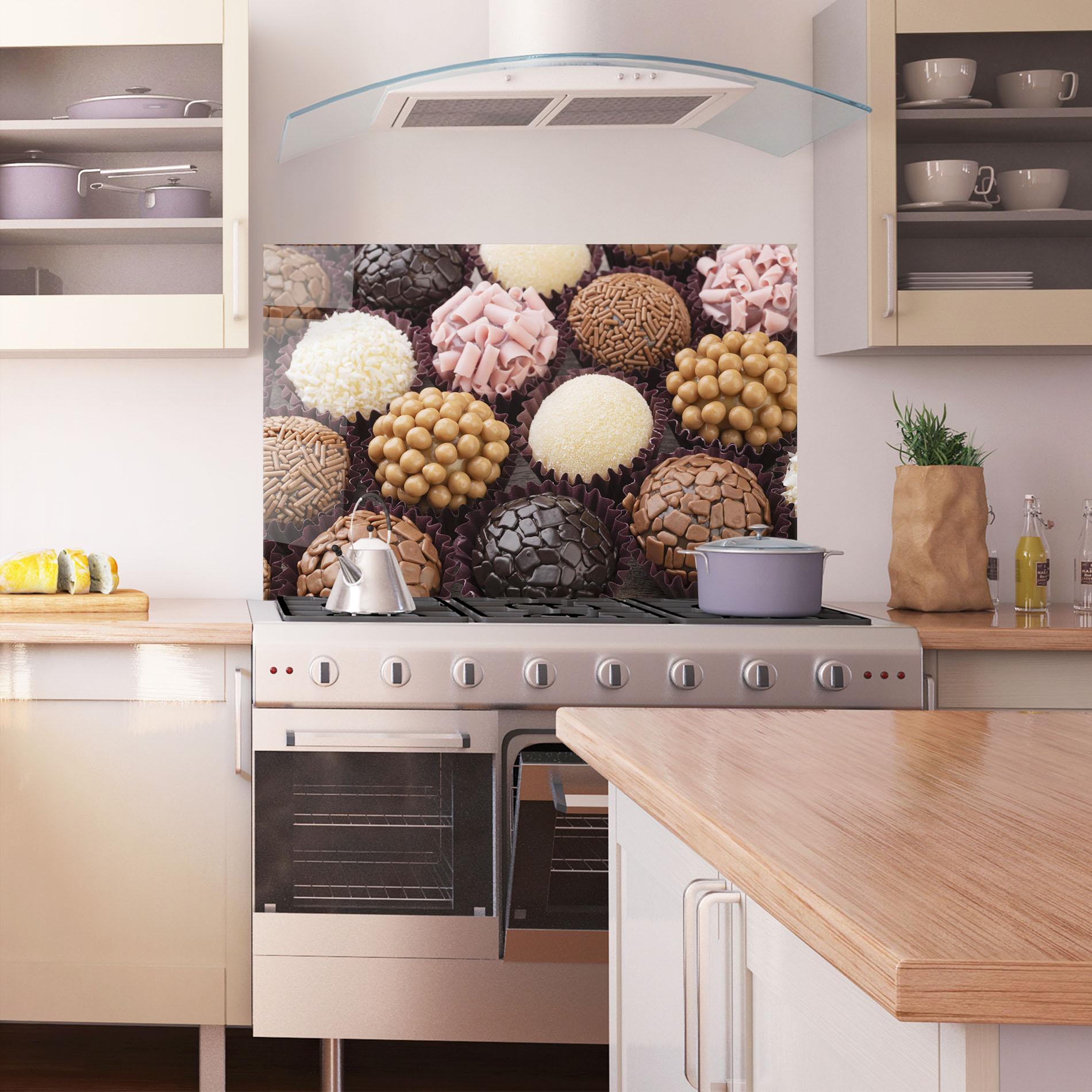 Küchenrückwand Glas Brazilian Brigadeiros mockup 1