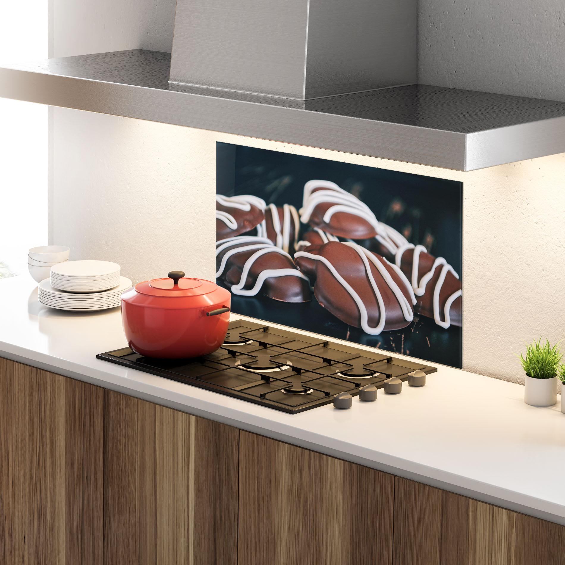 Küchenrückwand Glas Heart Shaped Chocolate mockup 4