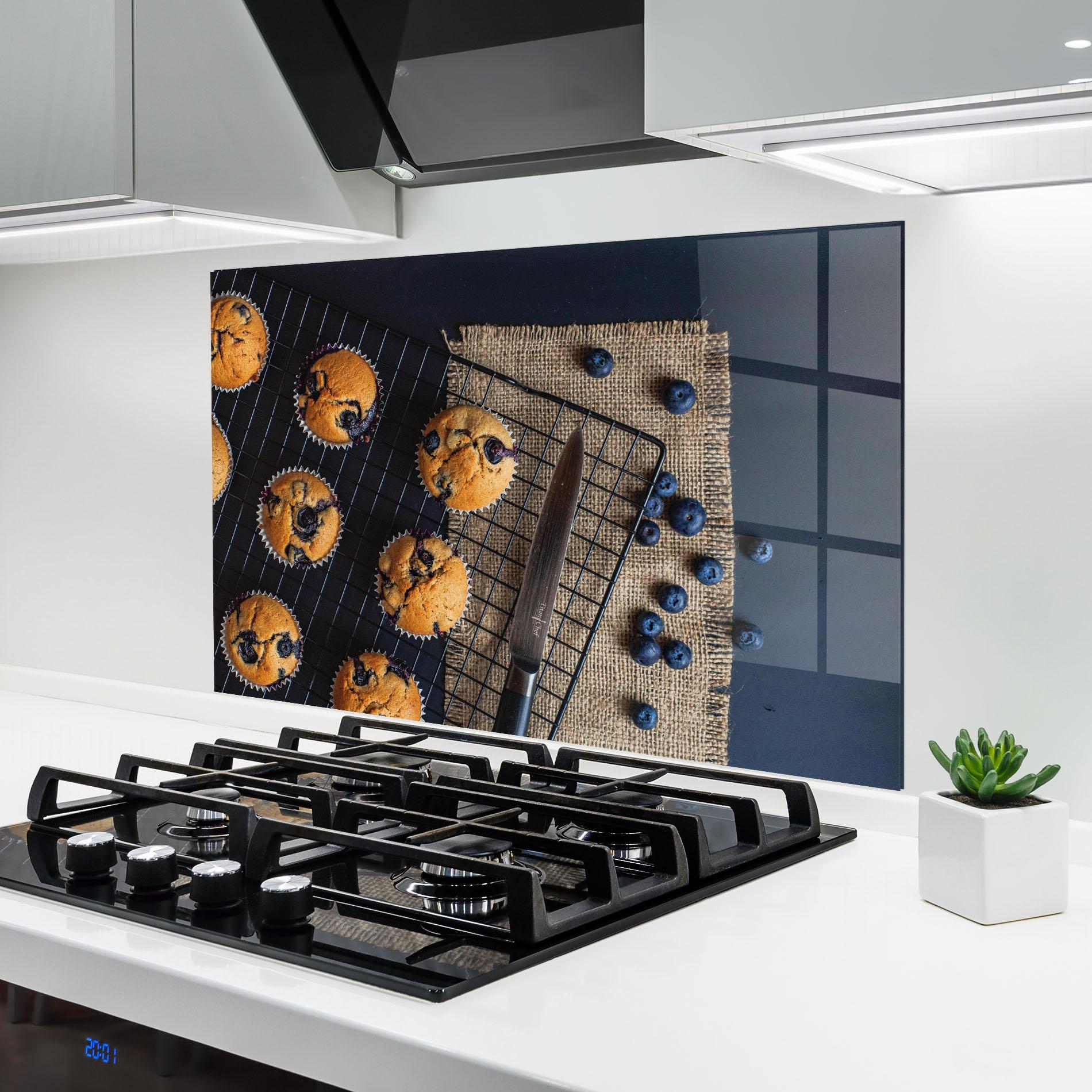Küchenrückwand Glas Blueberry Muffins Dessert mockup 6