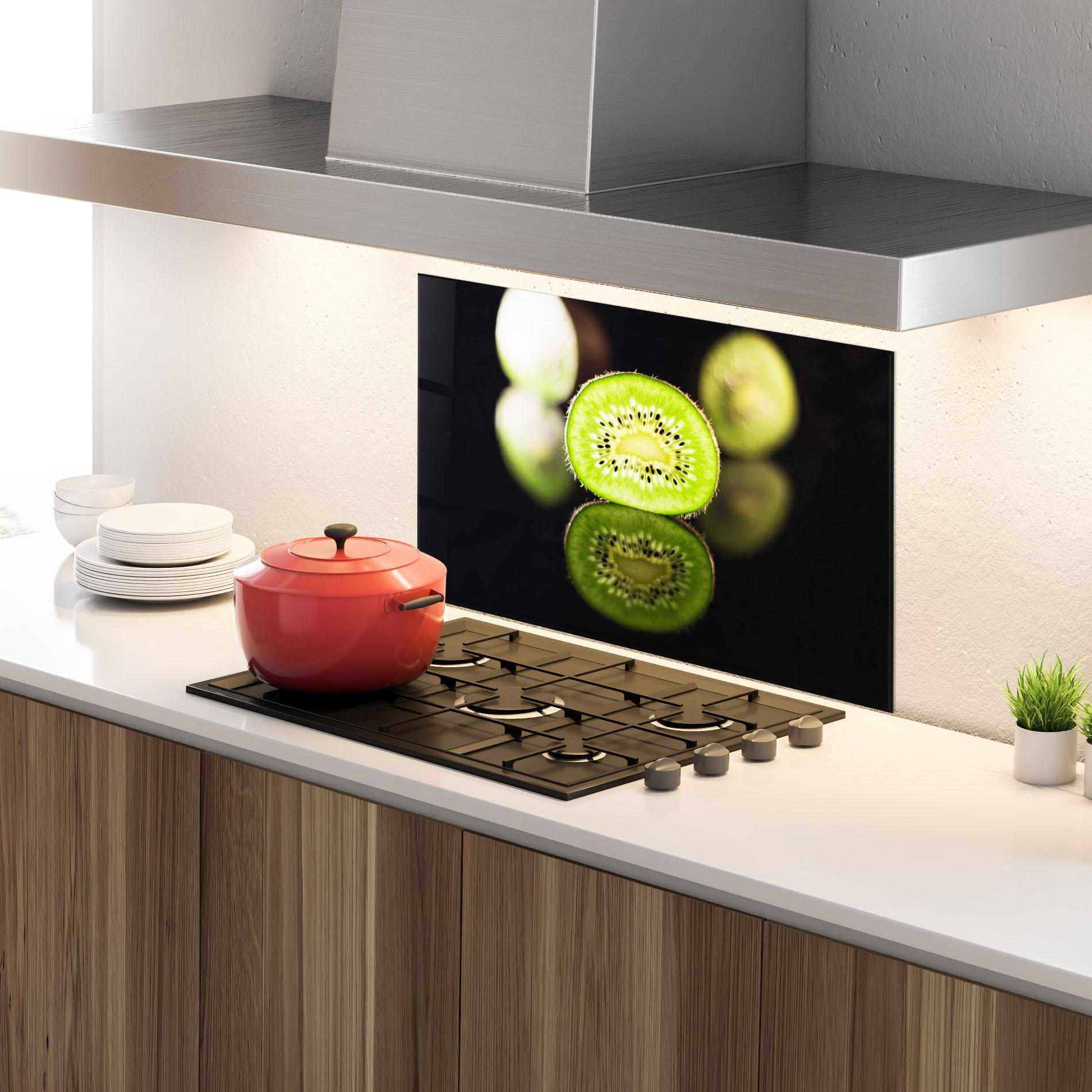 Küchenrückwand Glas Light On Kiwi Slice mockup 4