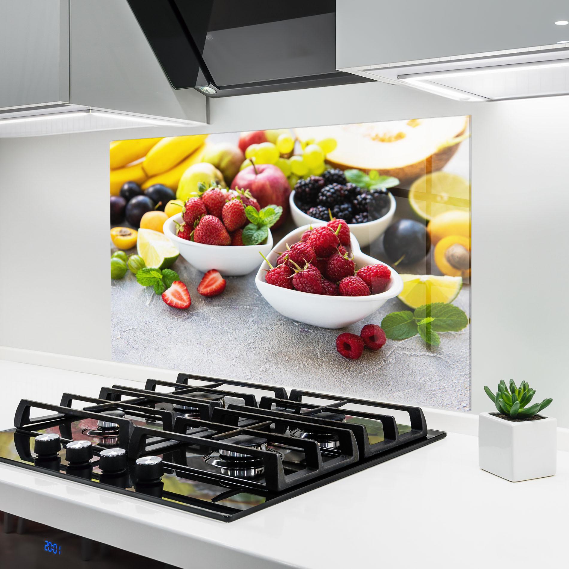 Küchenrückwand Glas Heart Fresh Fruits mockup 6
