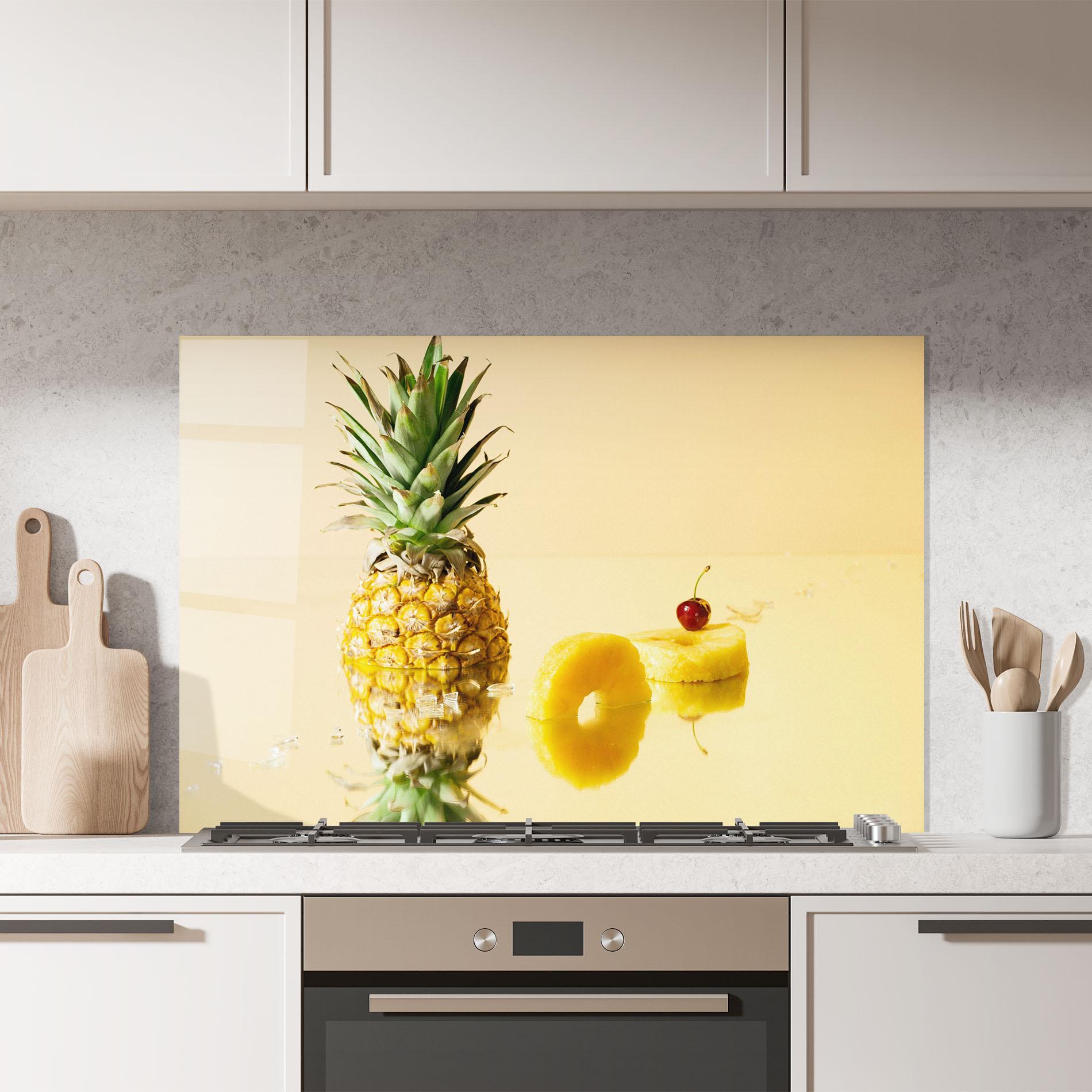 Küchenrückwand Glas Cut Pineapple mockup 7