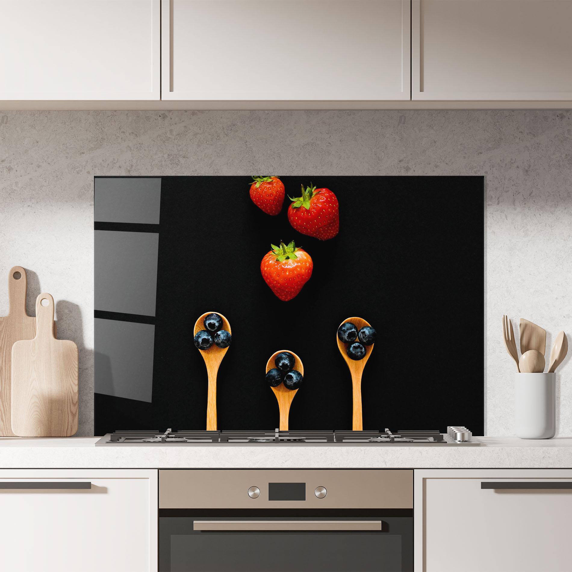 Küchenrückwand Glas Strawberries And Blueberries mockup 7