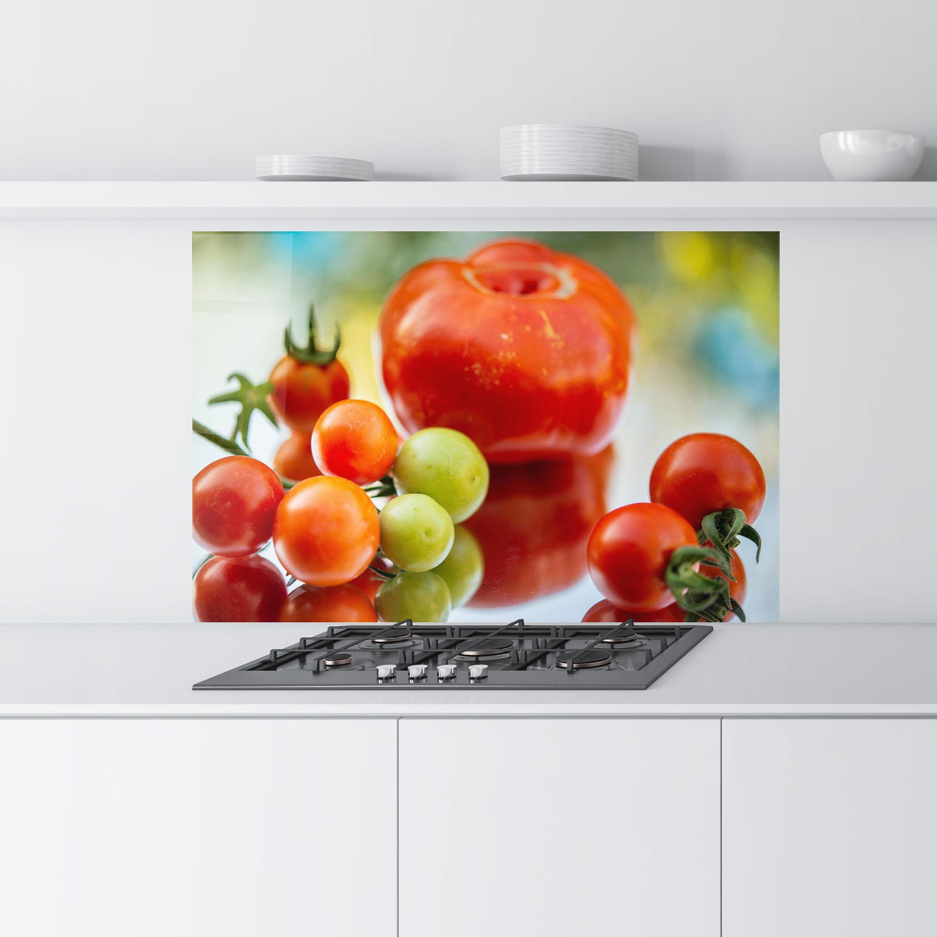 Küchenrückwand Glas Small Tomatoes mockup 9