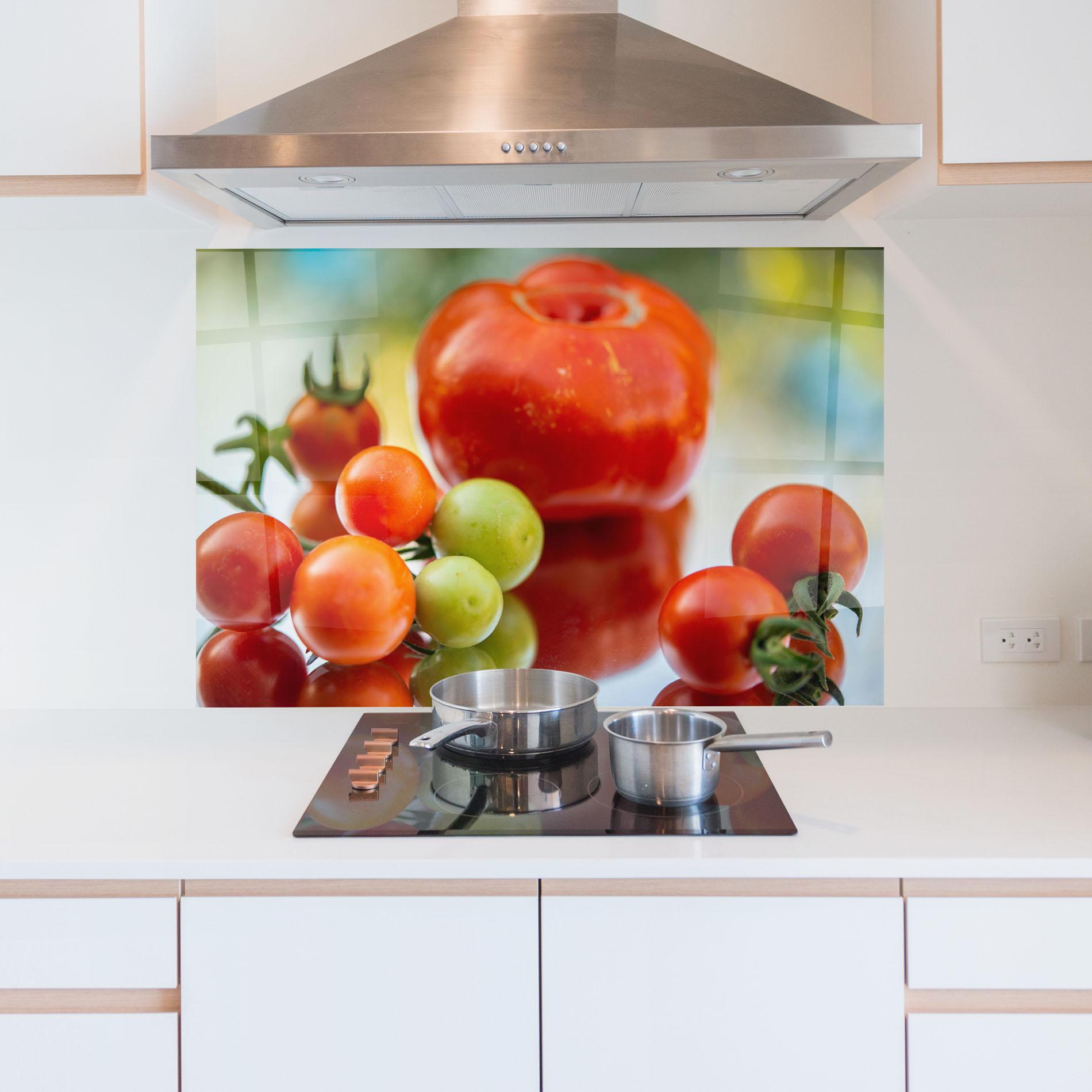 Küchenrückwand Glas Small Tomatoes mockup 5