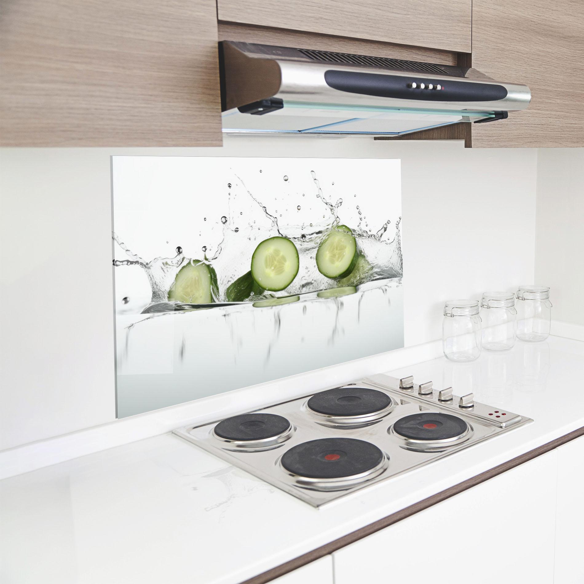 Küchenrückwand Glas Cucumber Cool Splash mockup 8