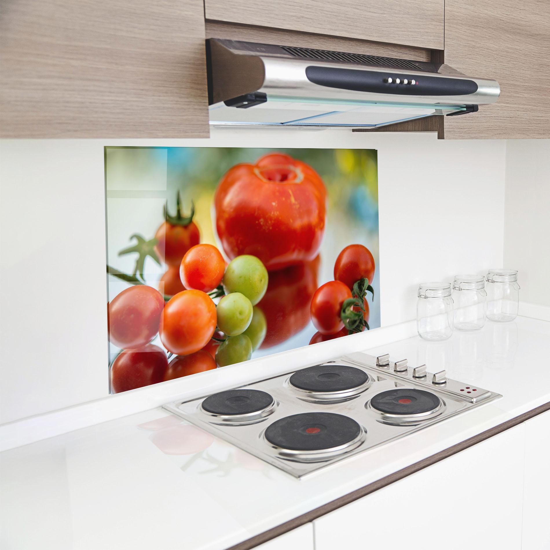 Küchenrückwand Glas Small Tomatoes mockup 8