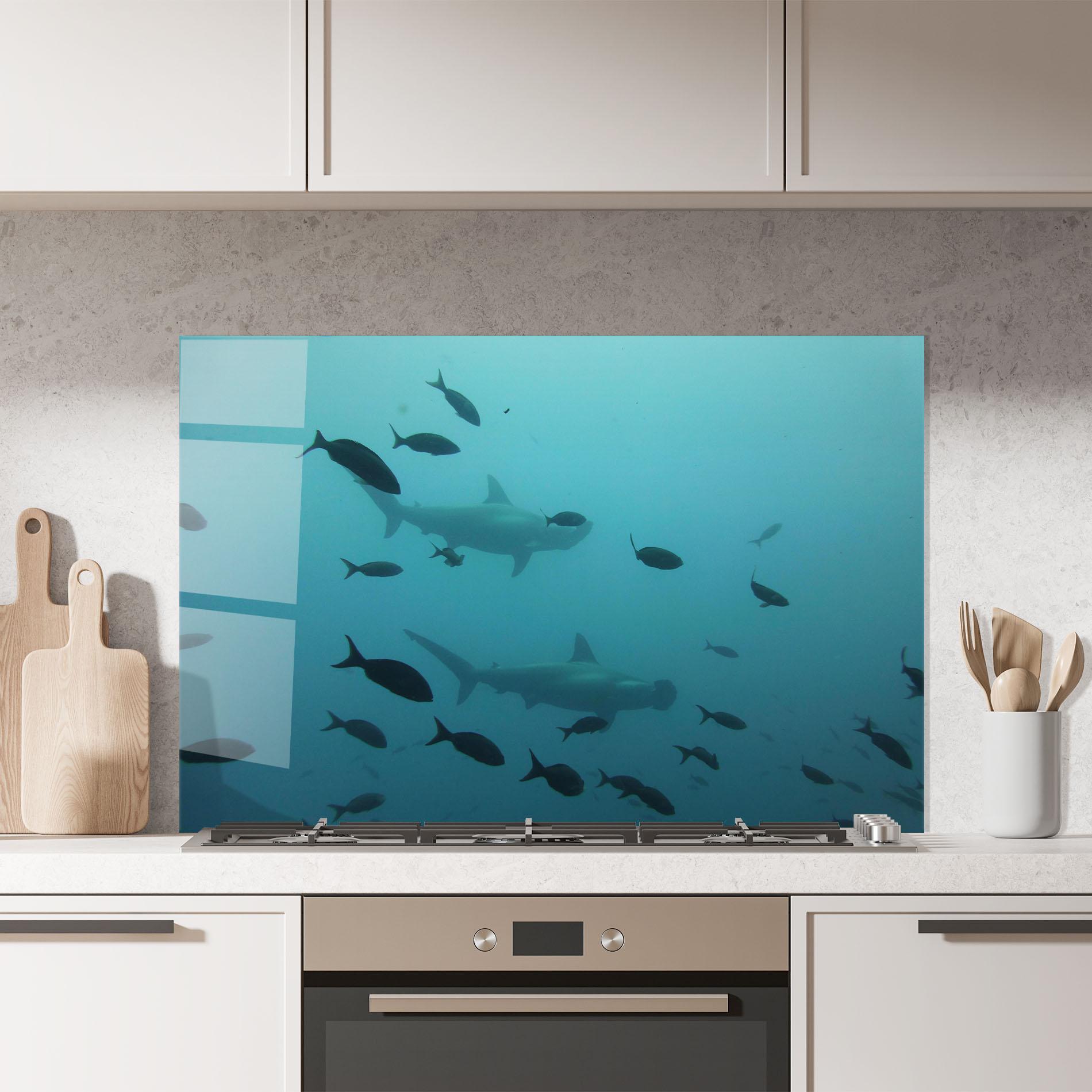Küchenrückwand Glas Fish Shilouette mockup 7