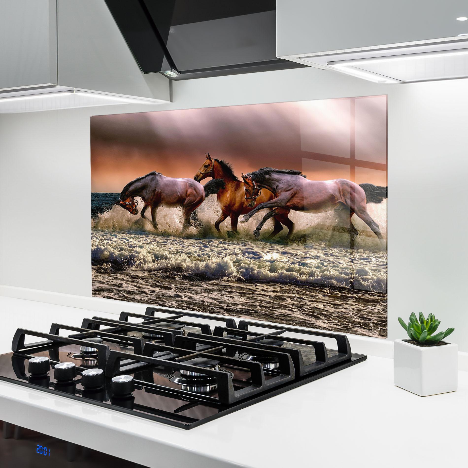 Küchenrückwand Glas Horse In Sea mockup 6
