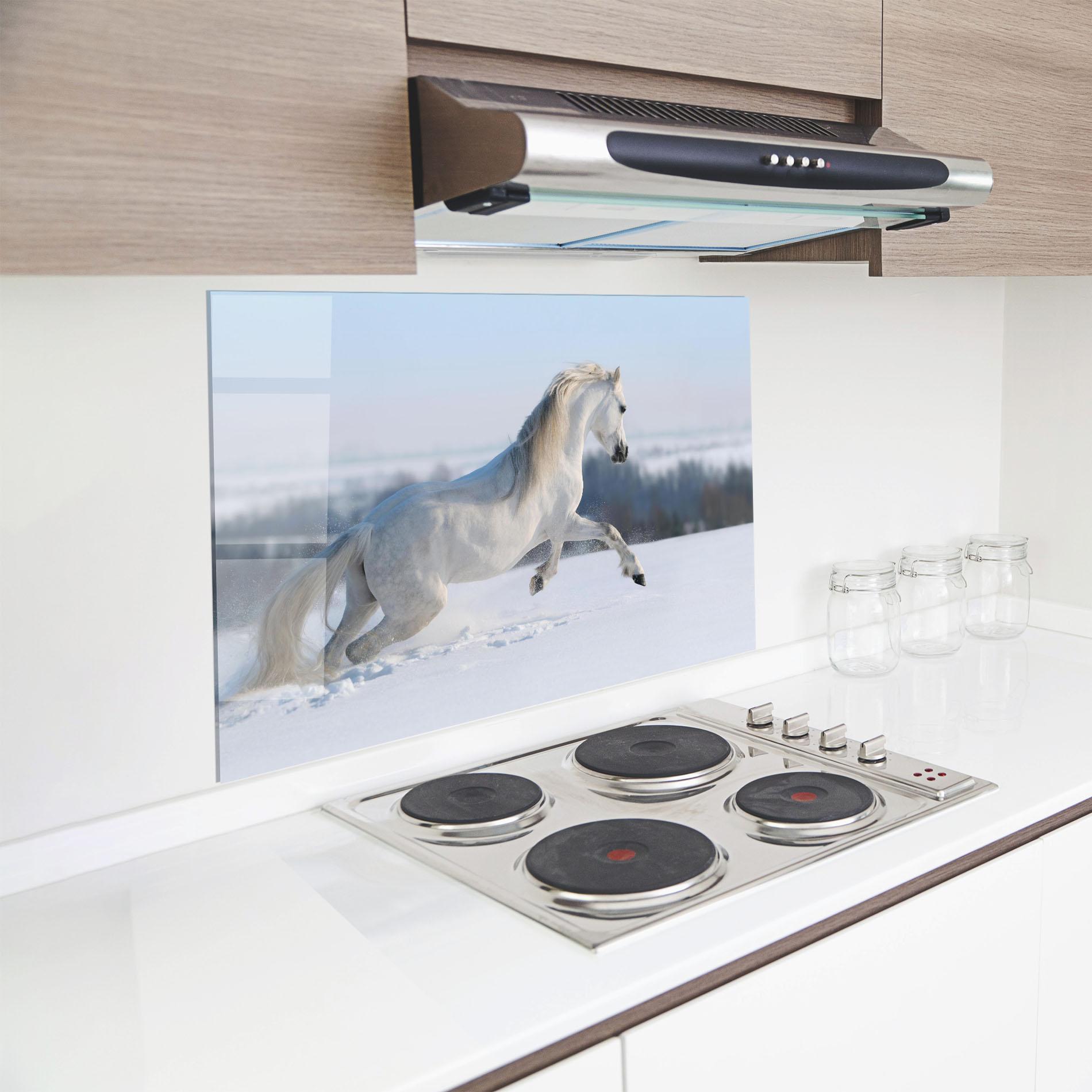 Küchenrückwand Glas Snow Horse Running mockup 8
