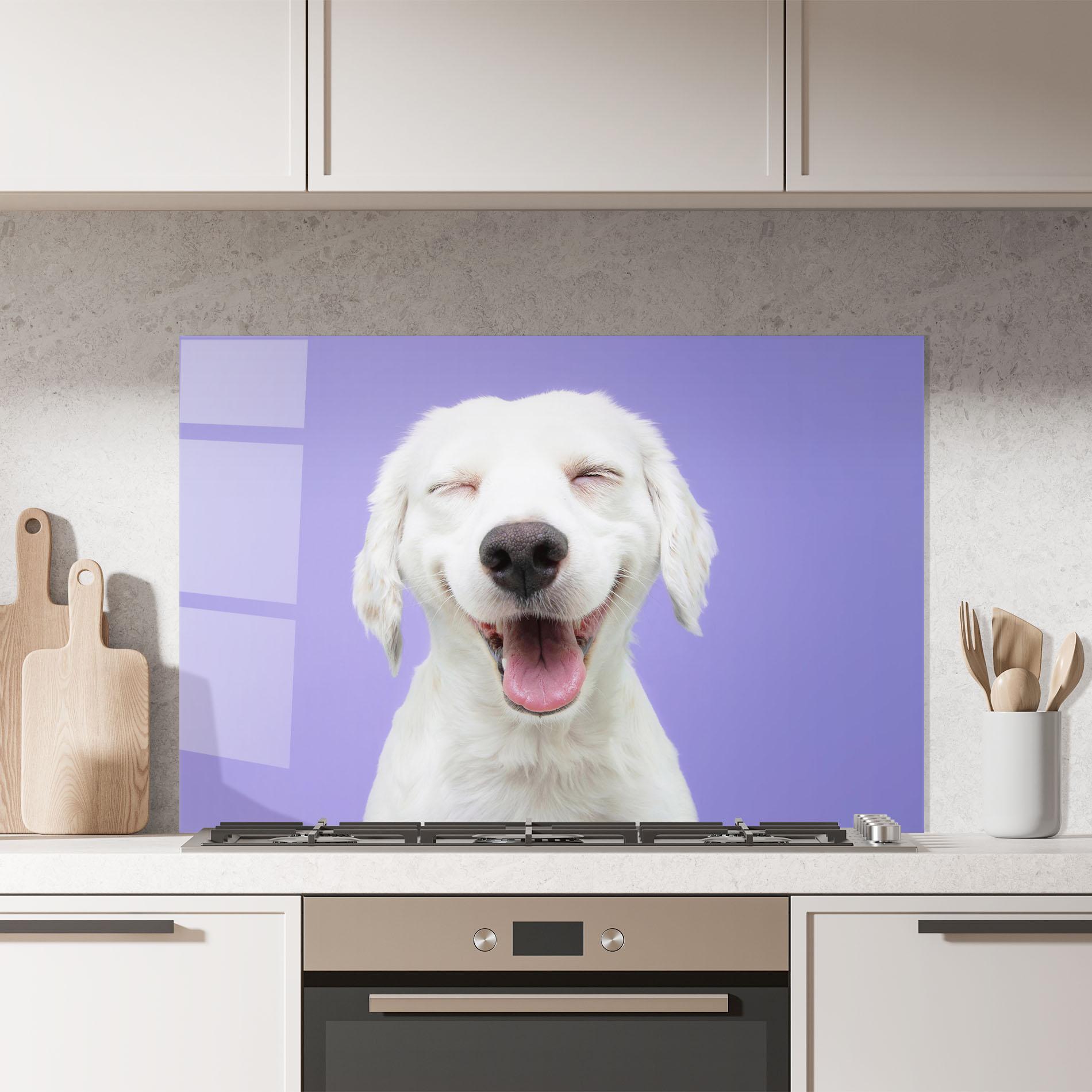Küchenrückwand Glas Happy Whit Puppy mockup 7
