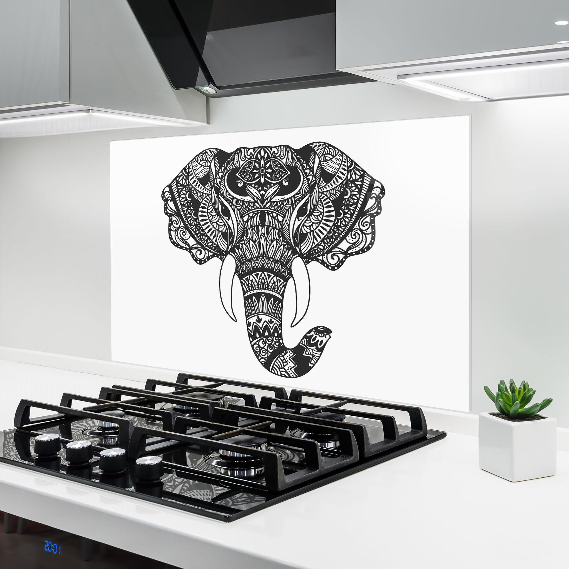 Küchenrückwand Glas Mandala Head mockup 6