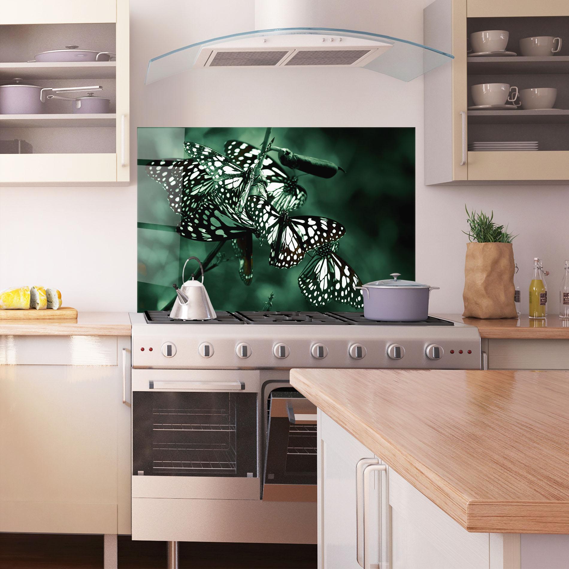 Küchenrückwand Glas Black White Butterflies mockup 1