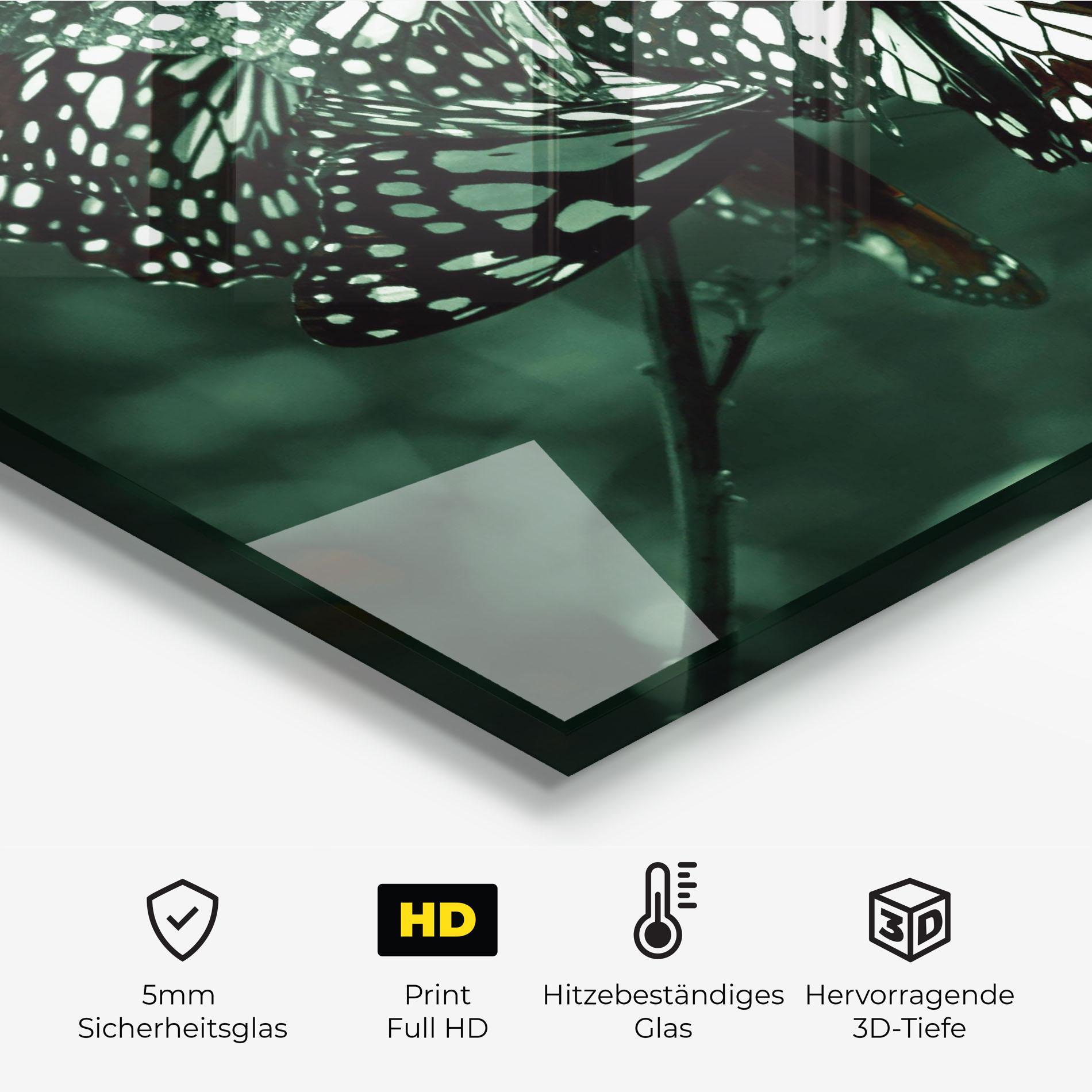 Küchenrückwand Glas Black White Butterflies mockup 2