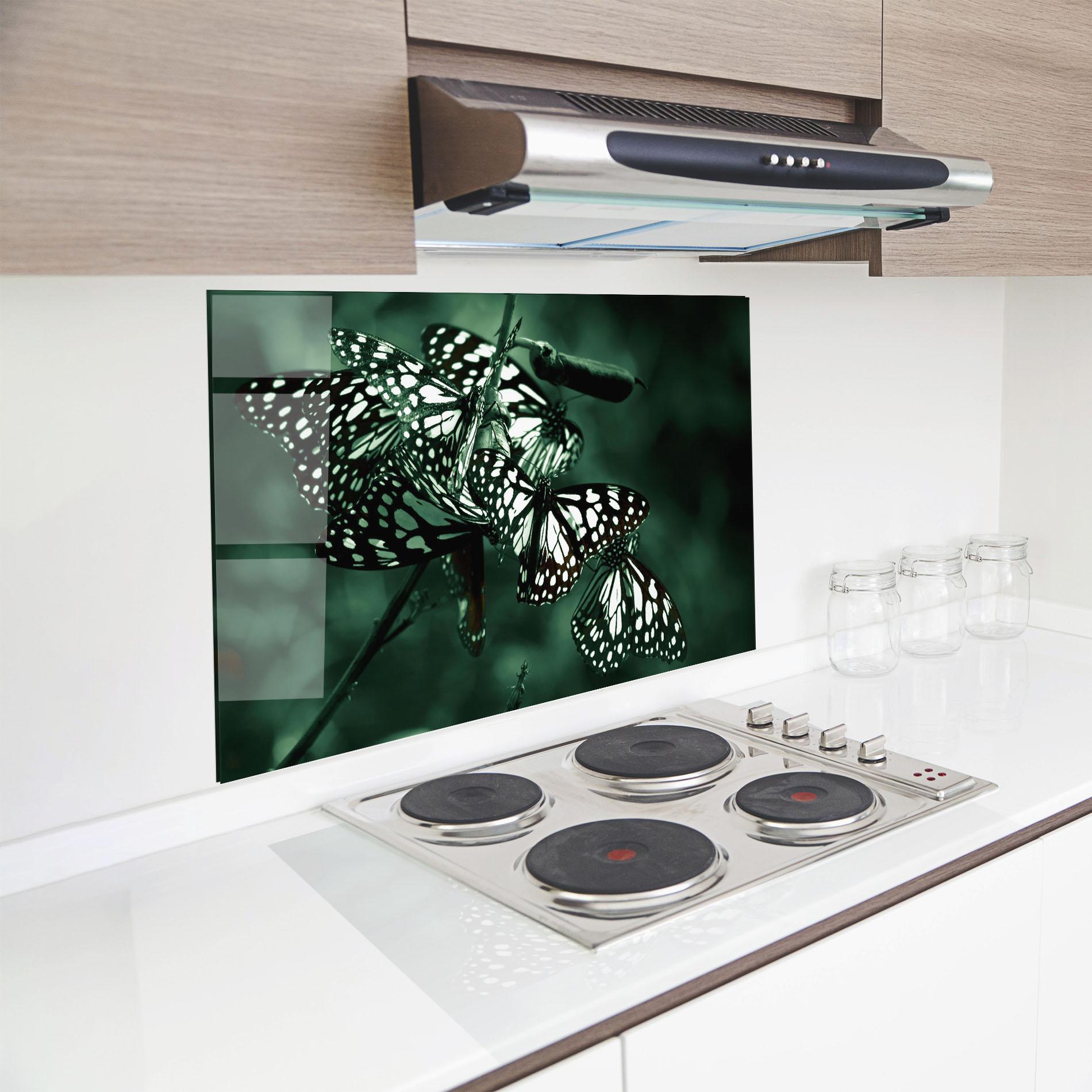 Küchenrückwand Glas Black White Butterflies mockup 8