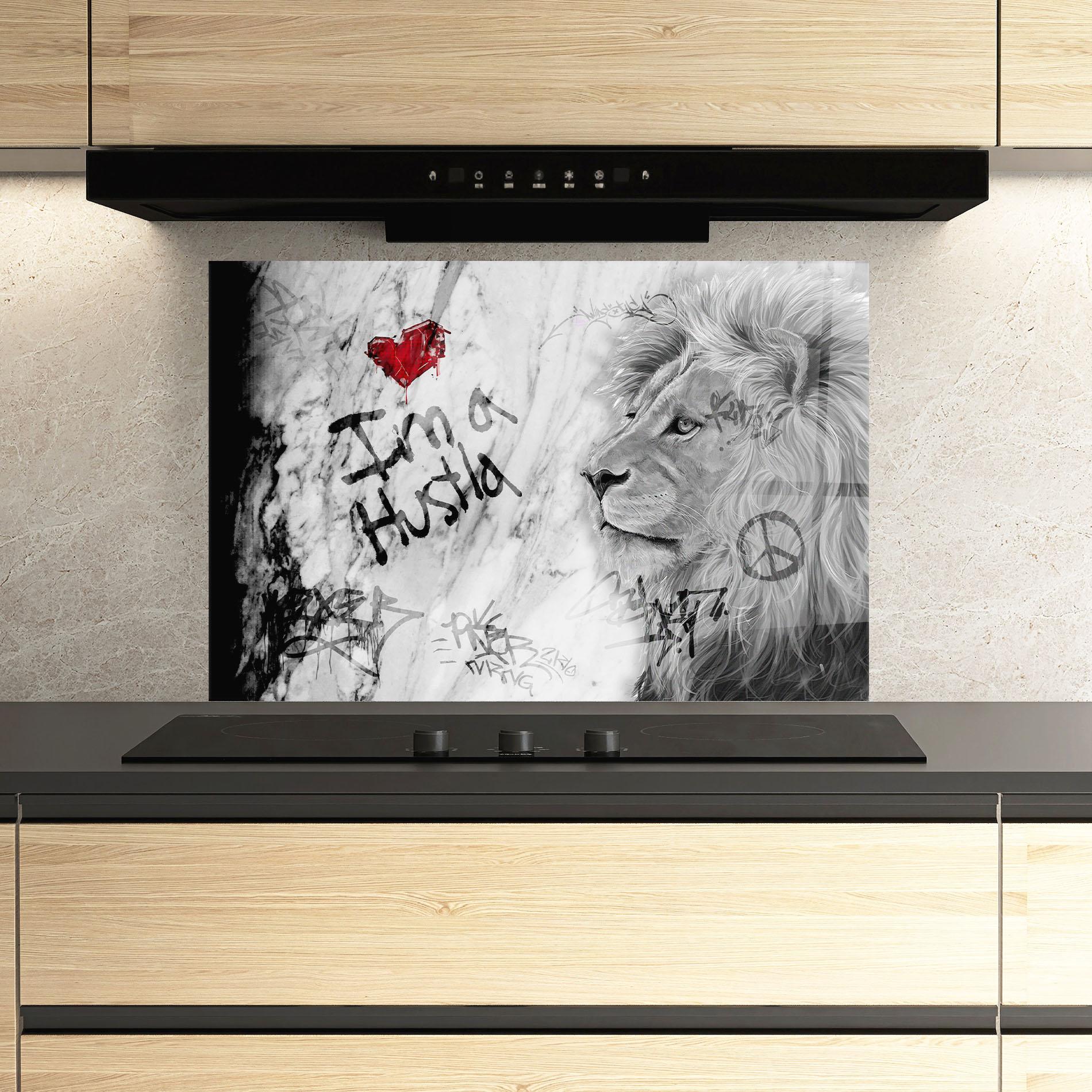 Küchenrückwand Glas Lion Hustler mockup 3