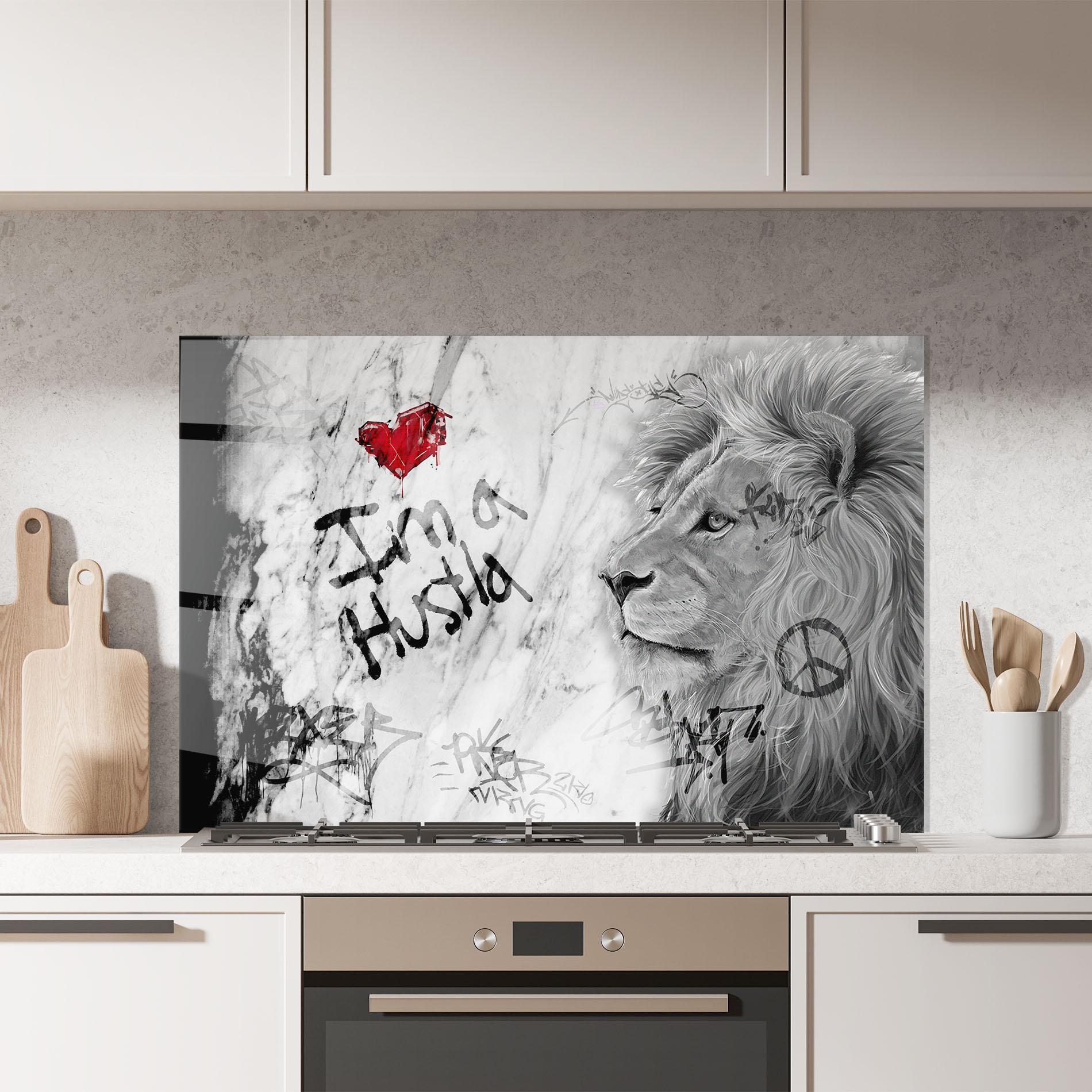 Küchenrückwand Glas Lion Hustler mockup 7