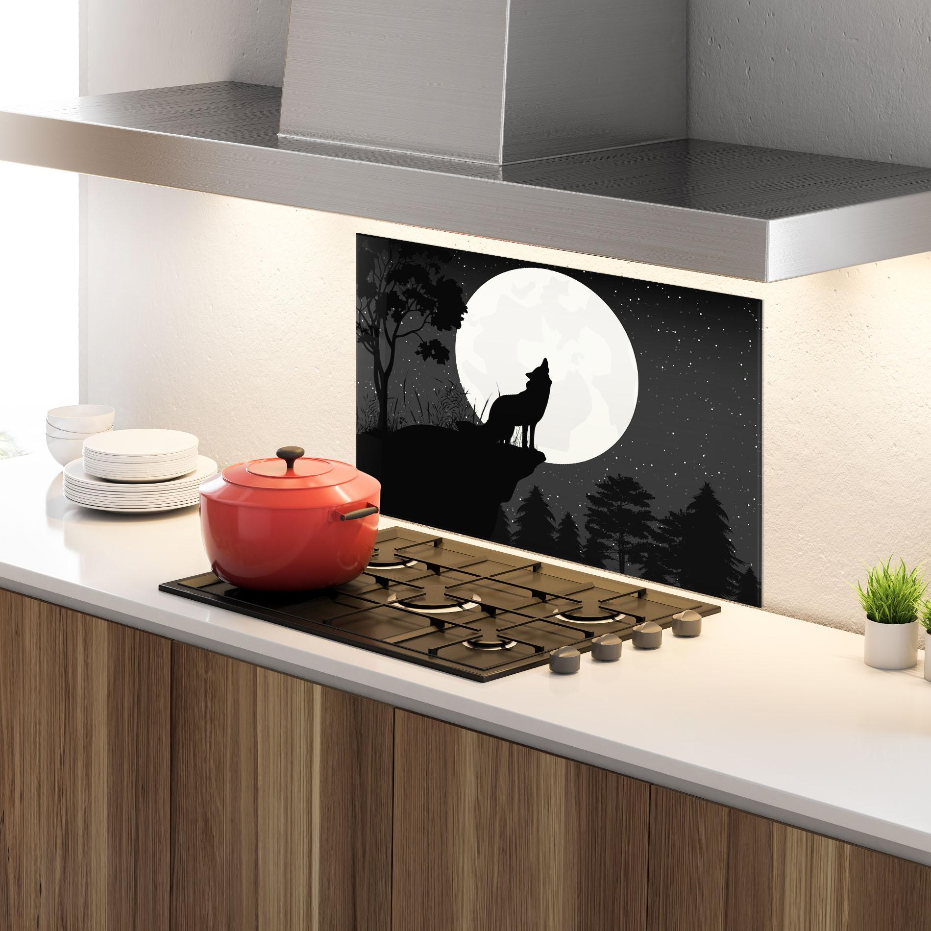 Küchenrückwand Glas Moon Wolf Silhouette mockup 4
