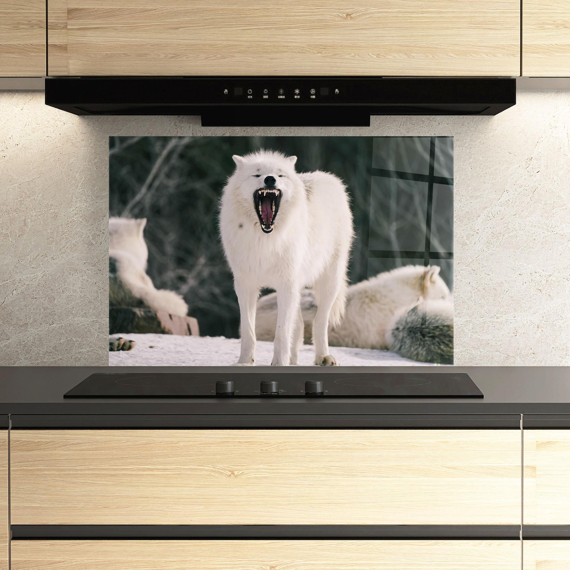 Küchenrückwand Glas Laughing White Wolf mockup 3