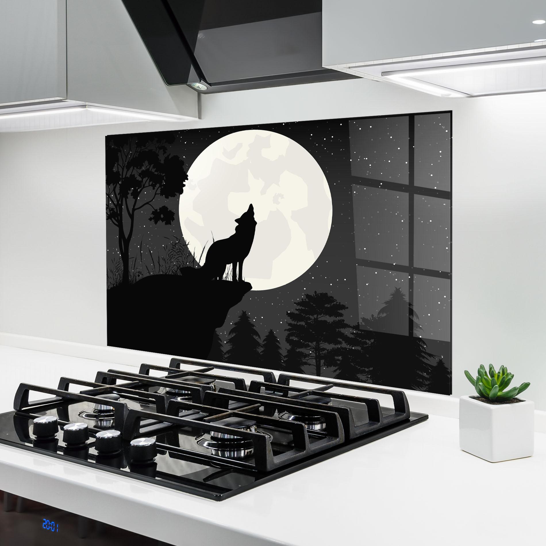 Küchenrückwand Glas Moon Wolf Silhouette mockup 6