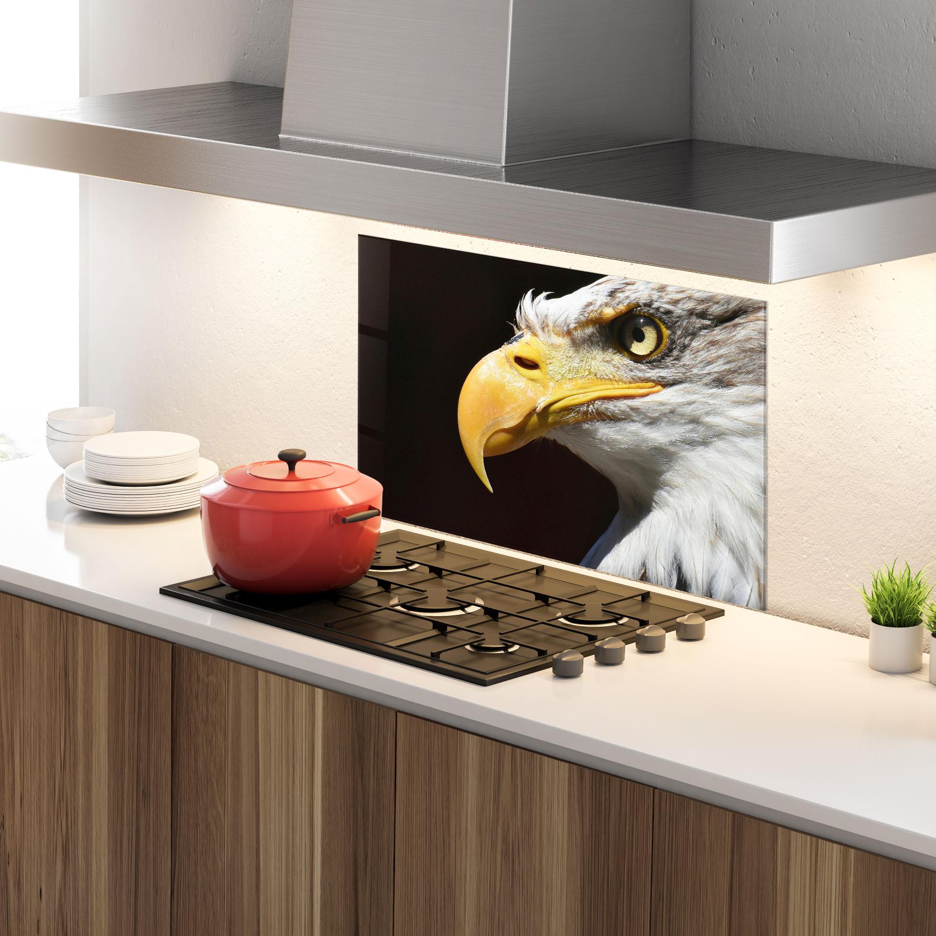 Küchenrückwand Glas Eagle Close Up mockup 4