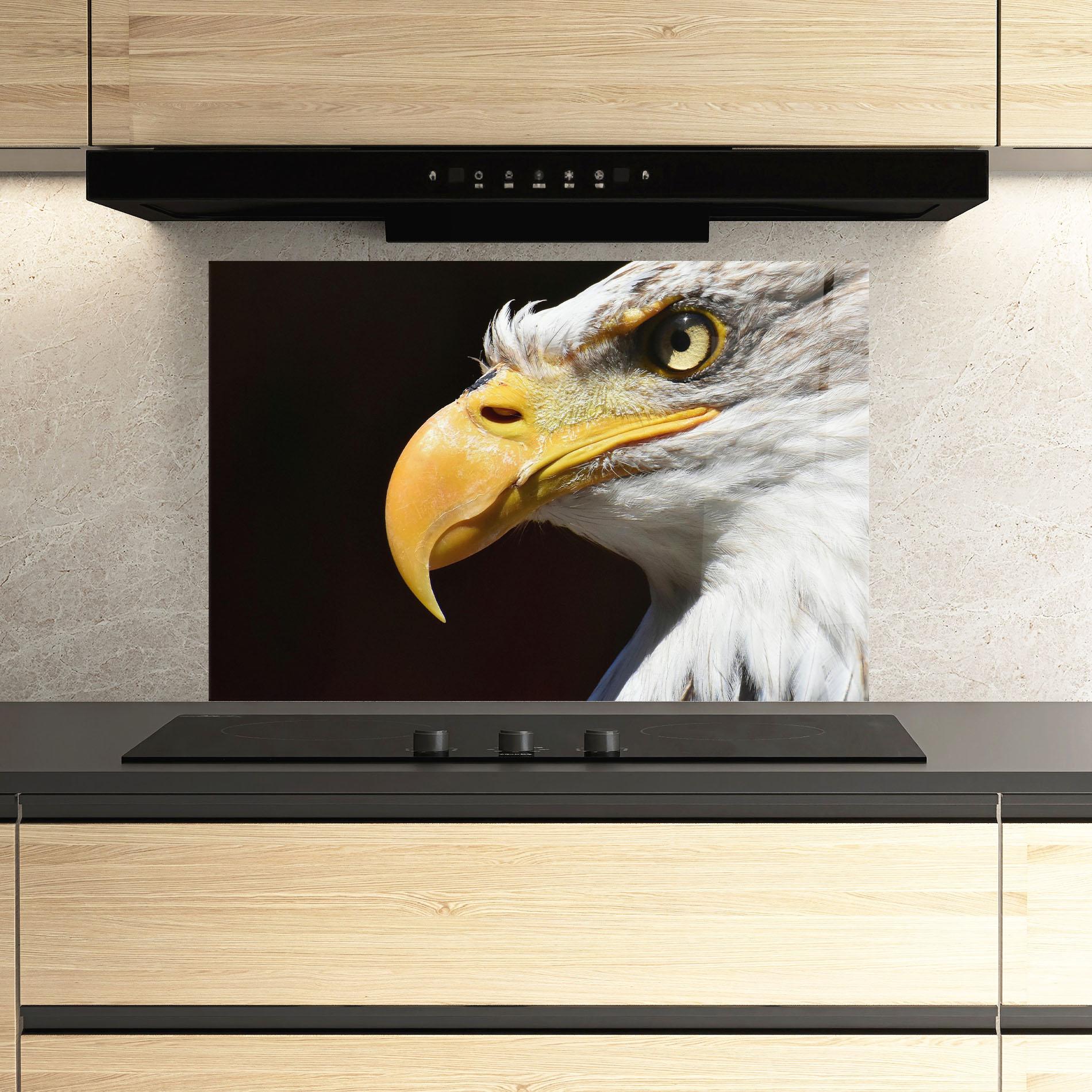 Küchenrückwand Glas Eagle Close Up mockup 3