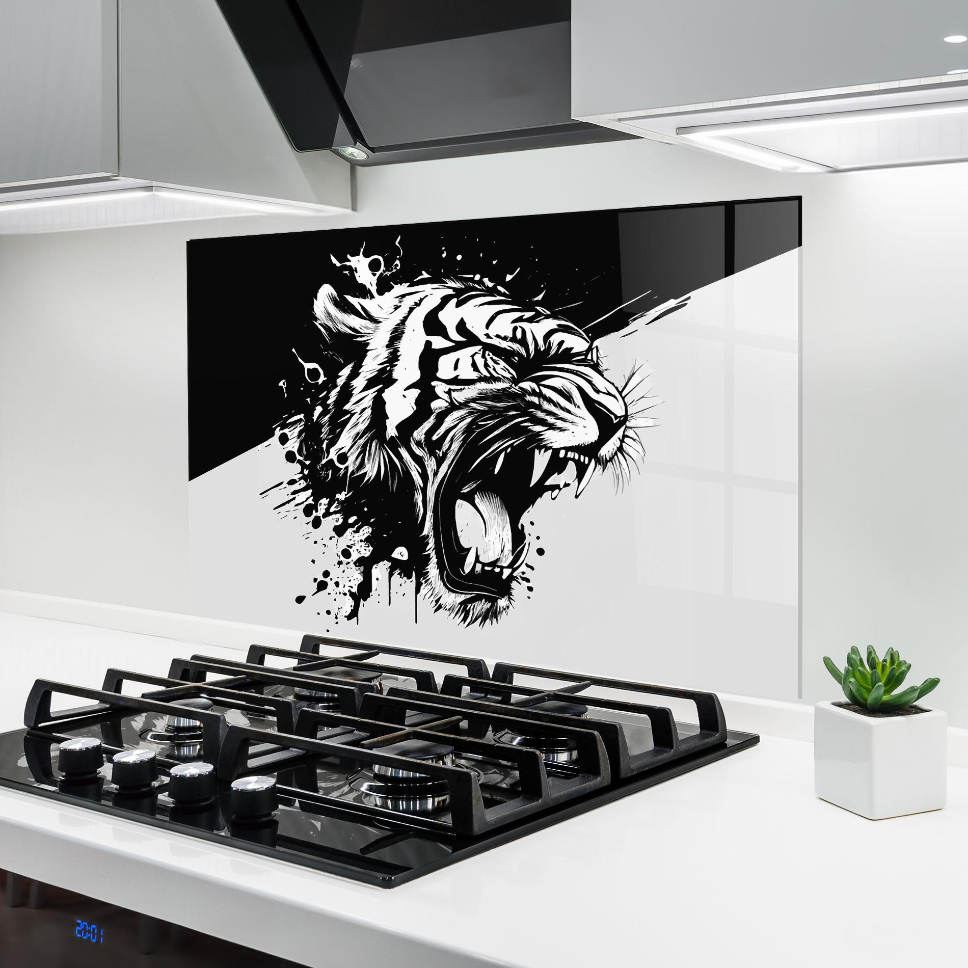 Küchenrückwand Glas Black Grey Tiger mockup 6