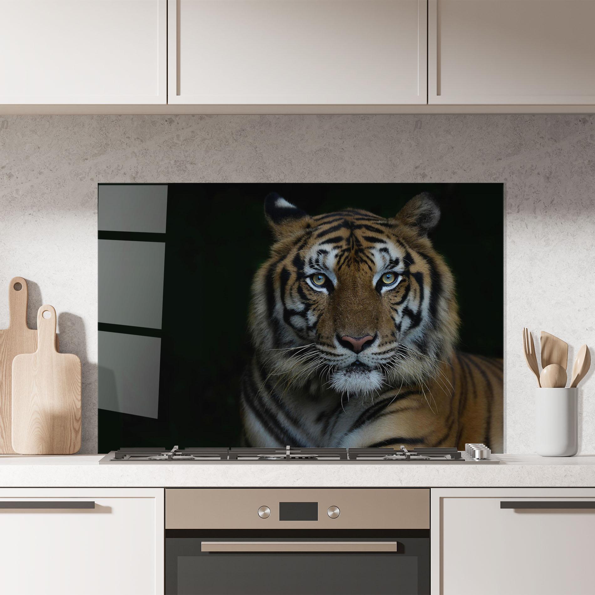 Küchenrückwand Glas Close Up Tiger mockup 7