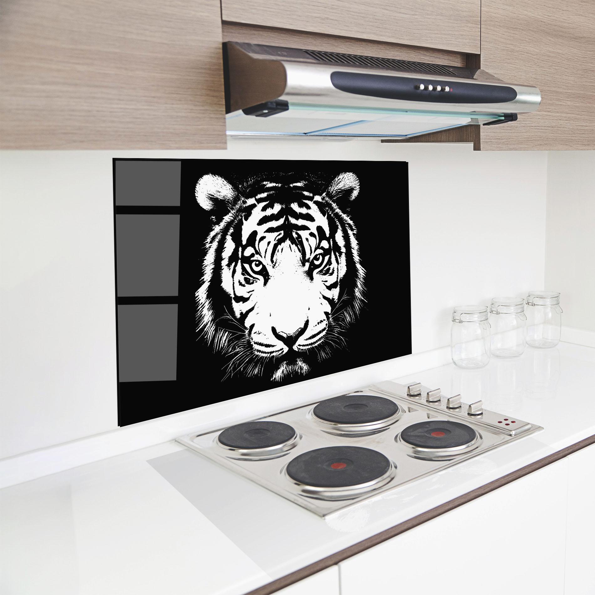 Küchenrückwand Glas White Head Tiger mockup 8