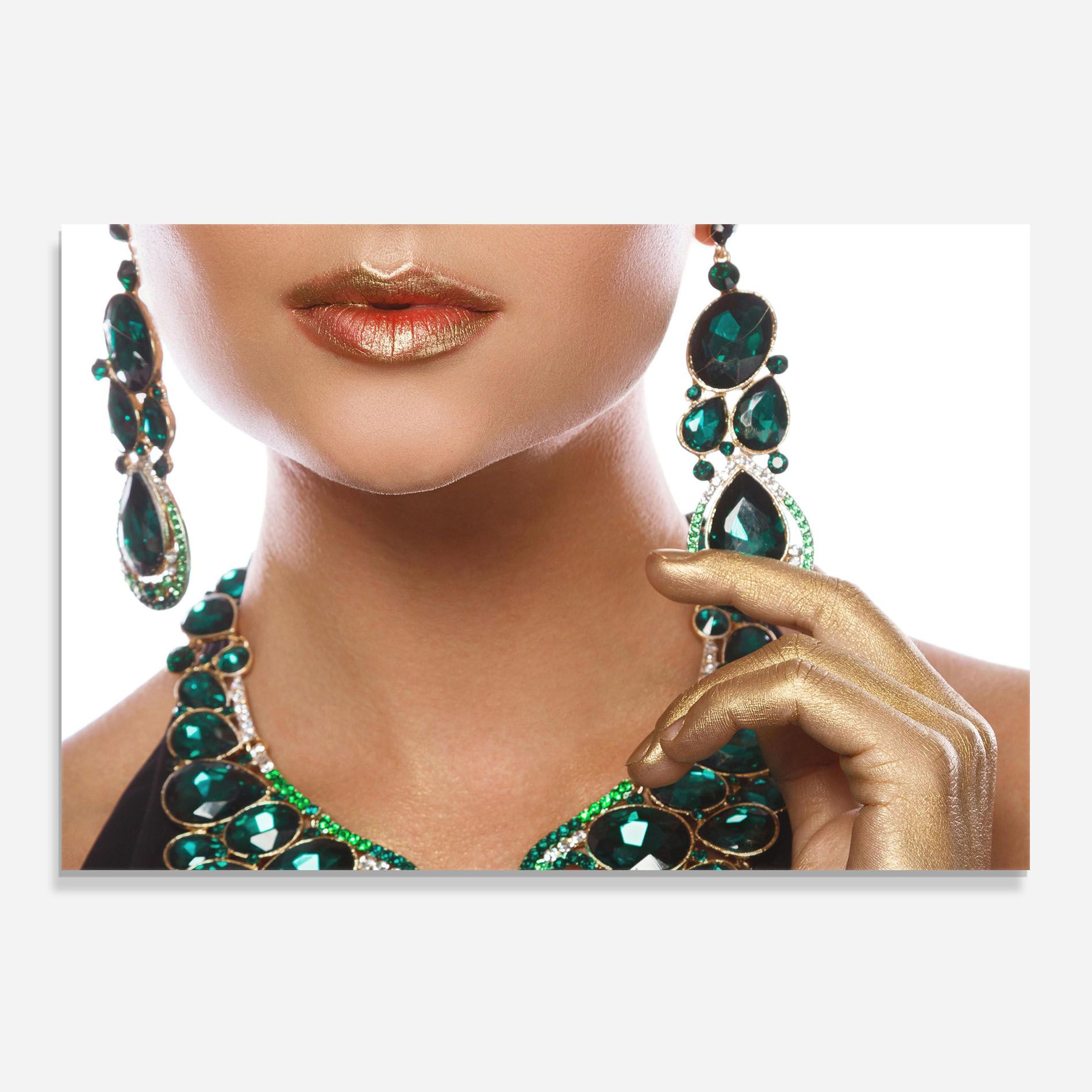 Green Accessory mockup 0