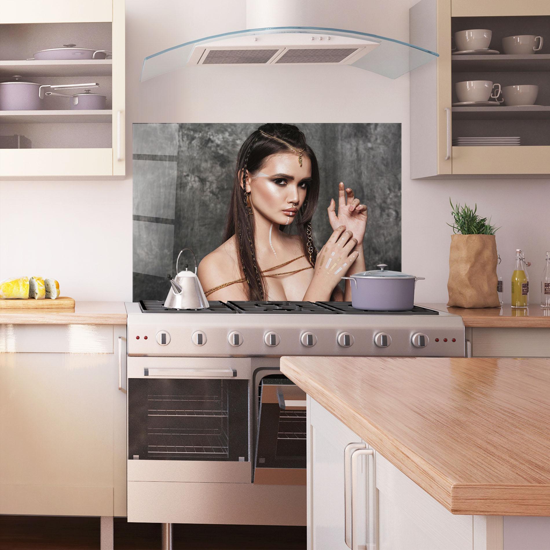 Küchenrückwand Glas Gold Hair Accessory mockup 1