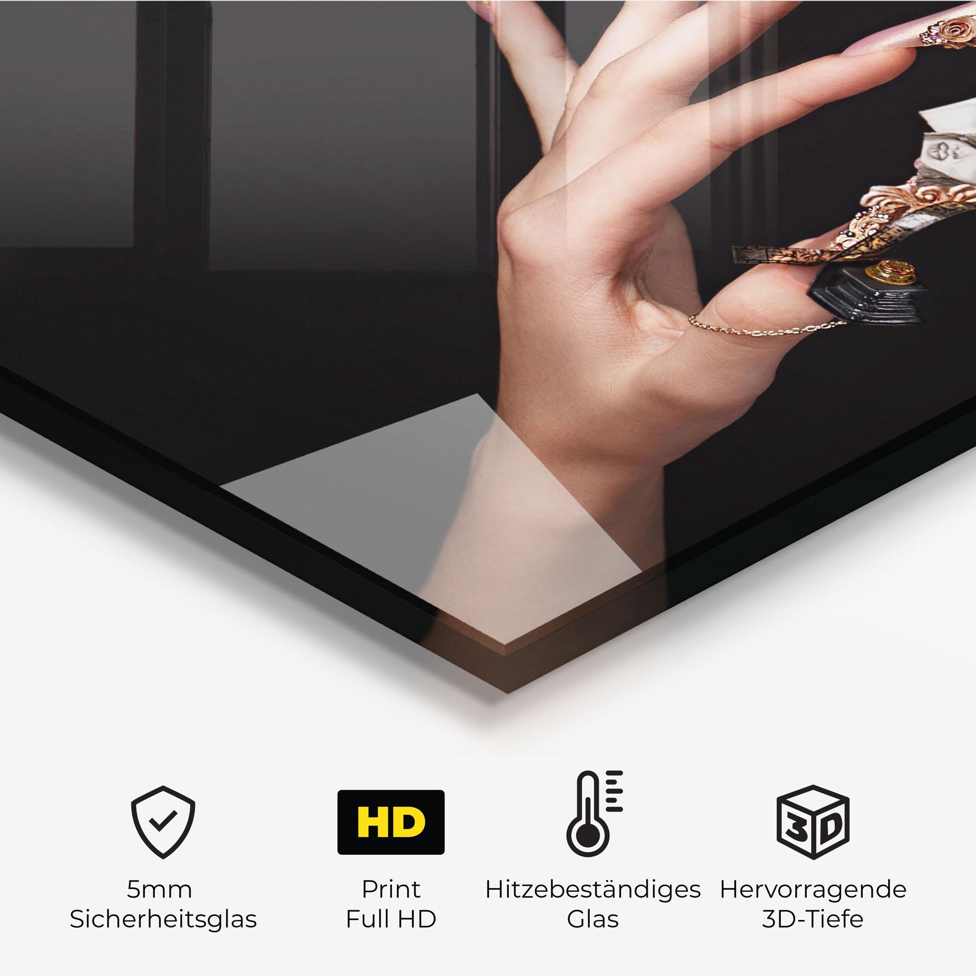 Küchenrückwand Glas Creative Manicure mockup 2